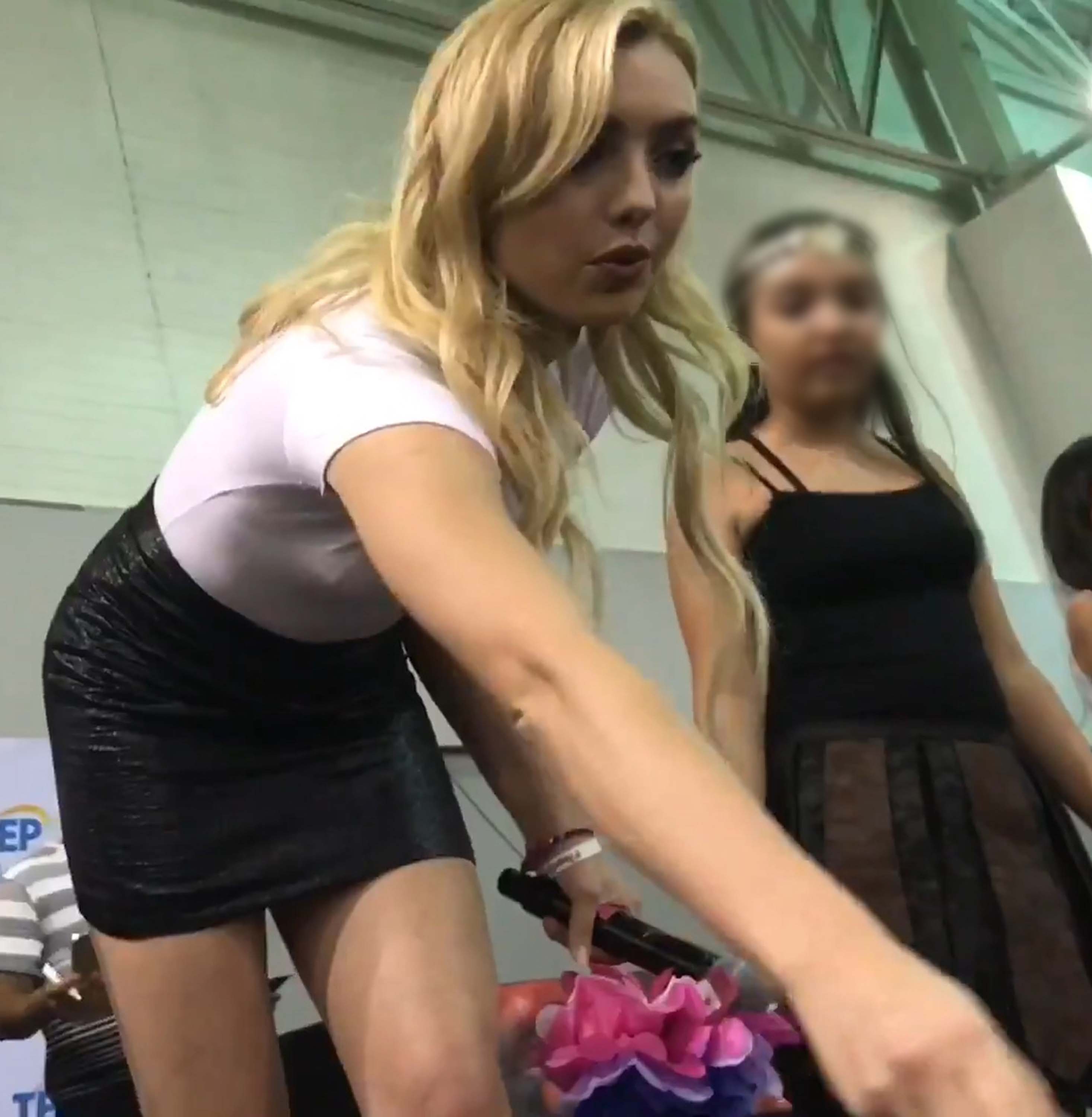 Peyton Roi List at Meet & Greet