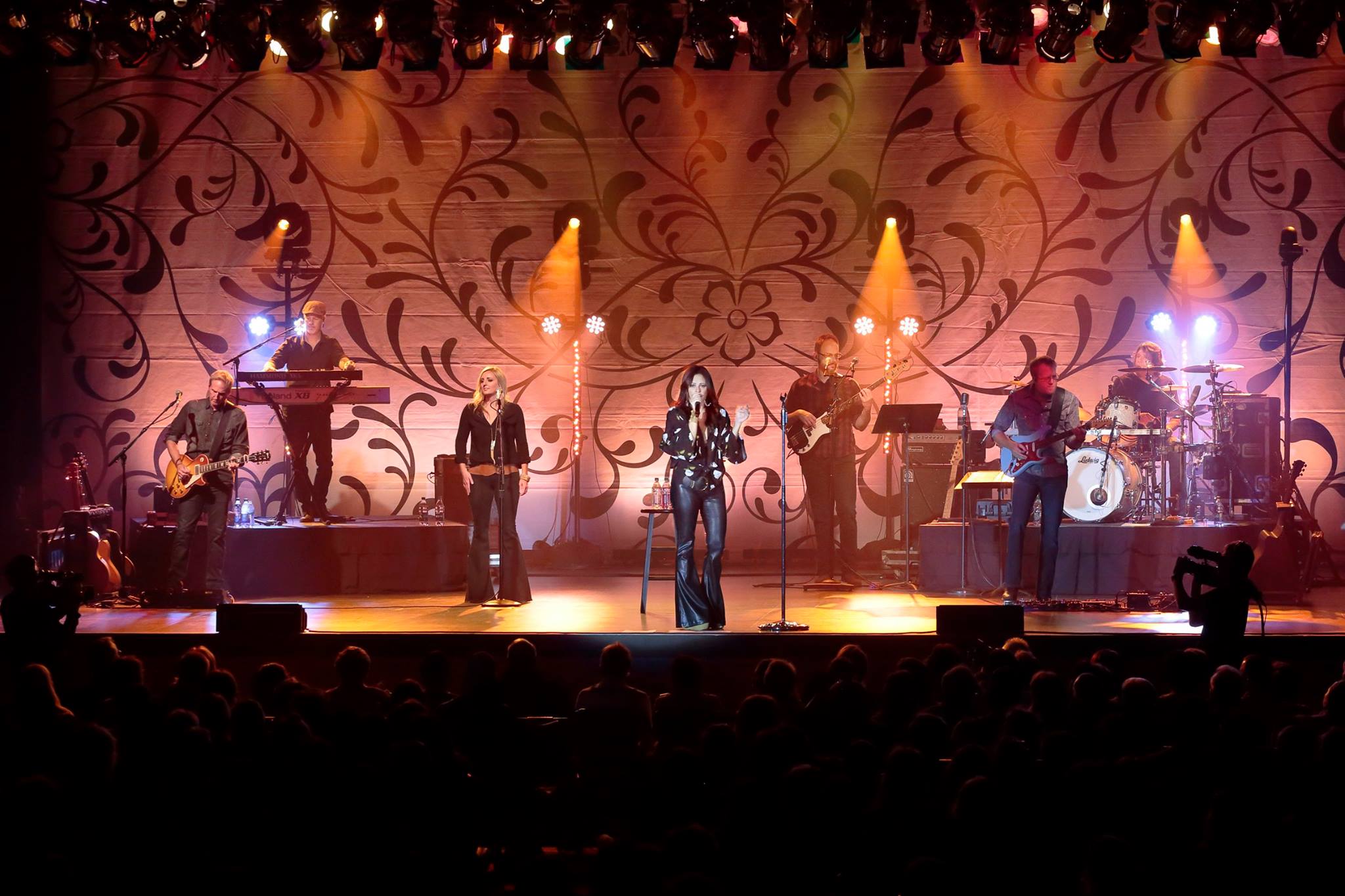 Sara Evans performs at Four Winds Casino