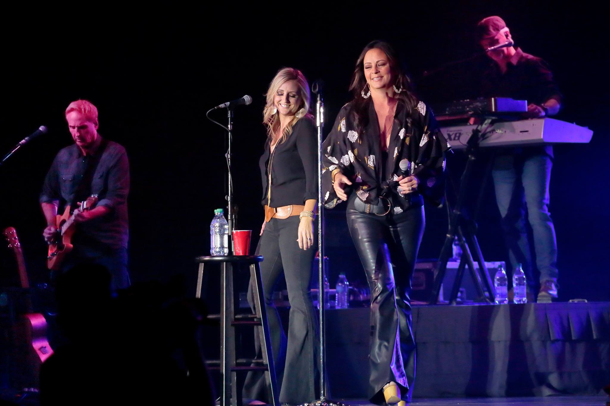 Sara Evans performs at Four Winds Casino