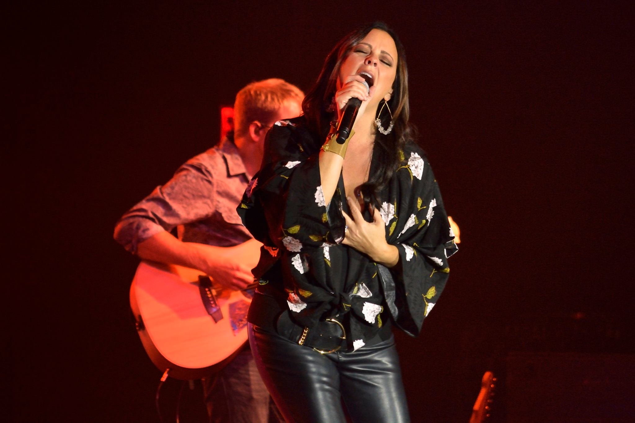 Sara Evans performs at Four Winds Casino