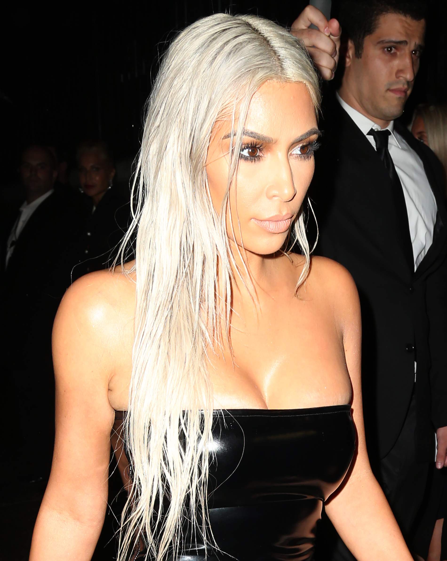 Kim Kardashian arriving at the Tom Ford NYFW Show