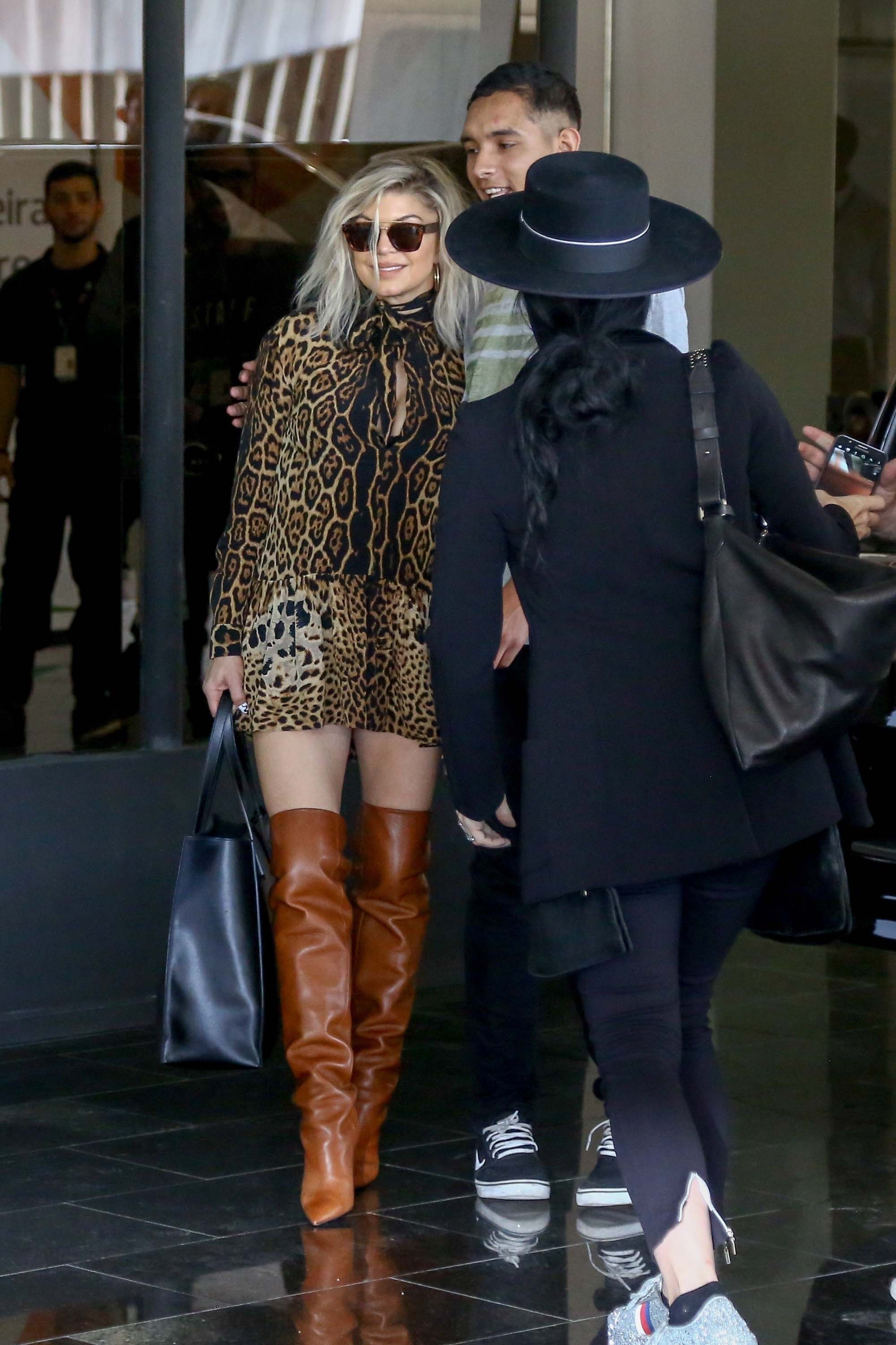 Fergie arriving in Rio de Janeiro