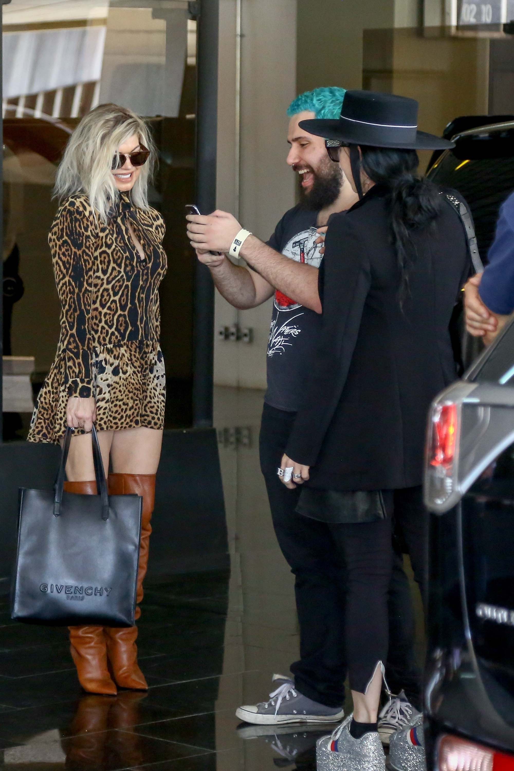 Fergie arriving in Rio de Janeiro