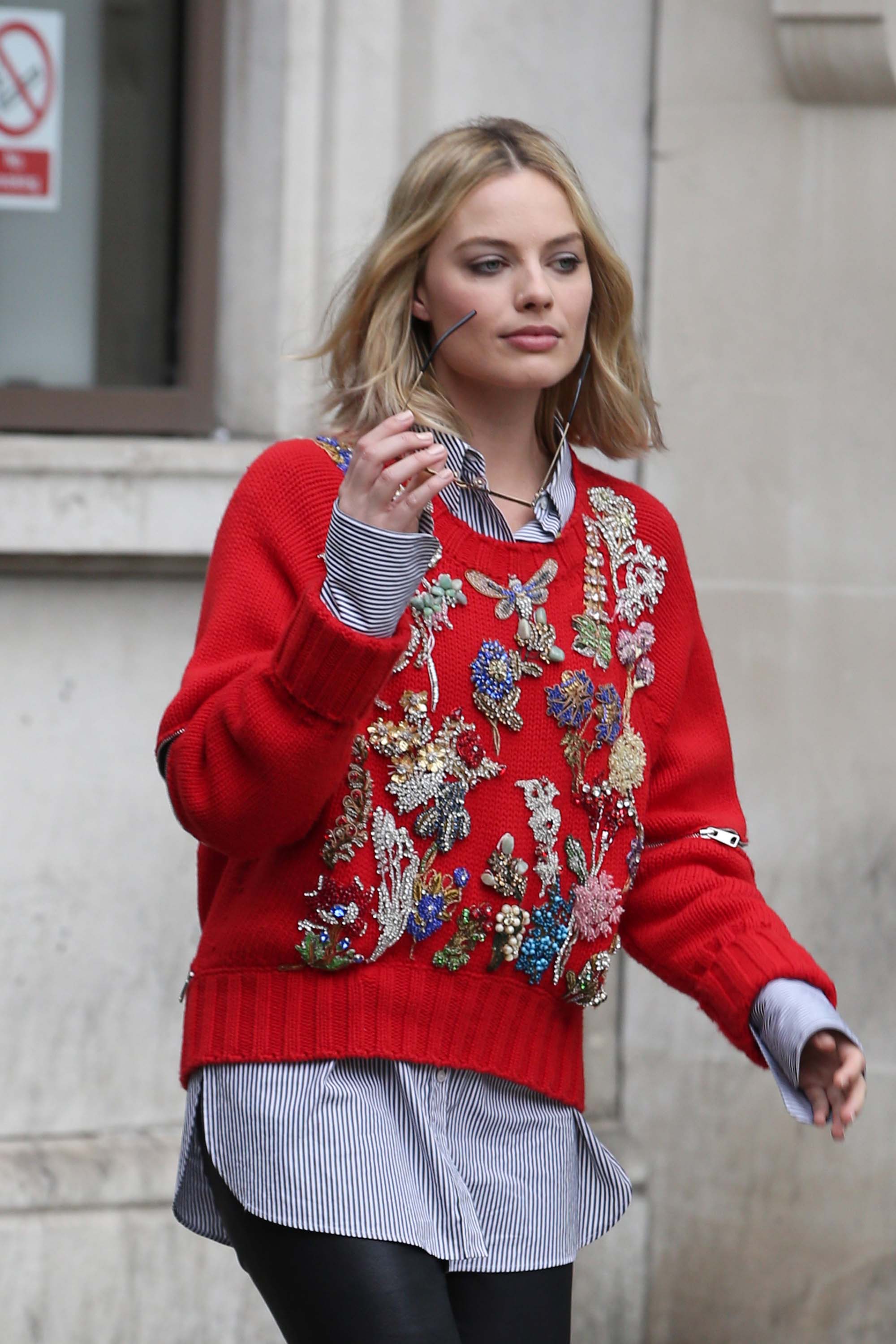 Margot Robbie at KISS 100 FM Studios