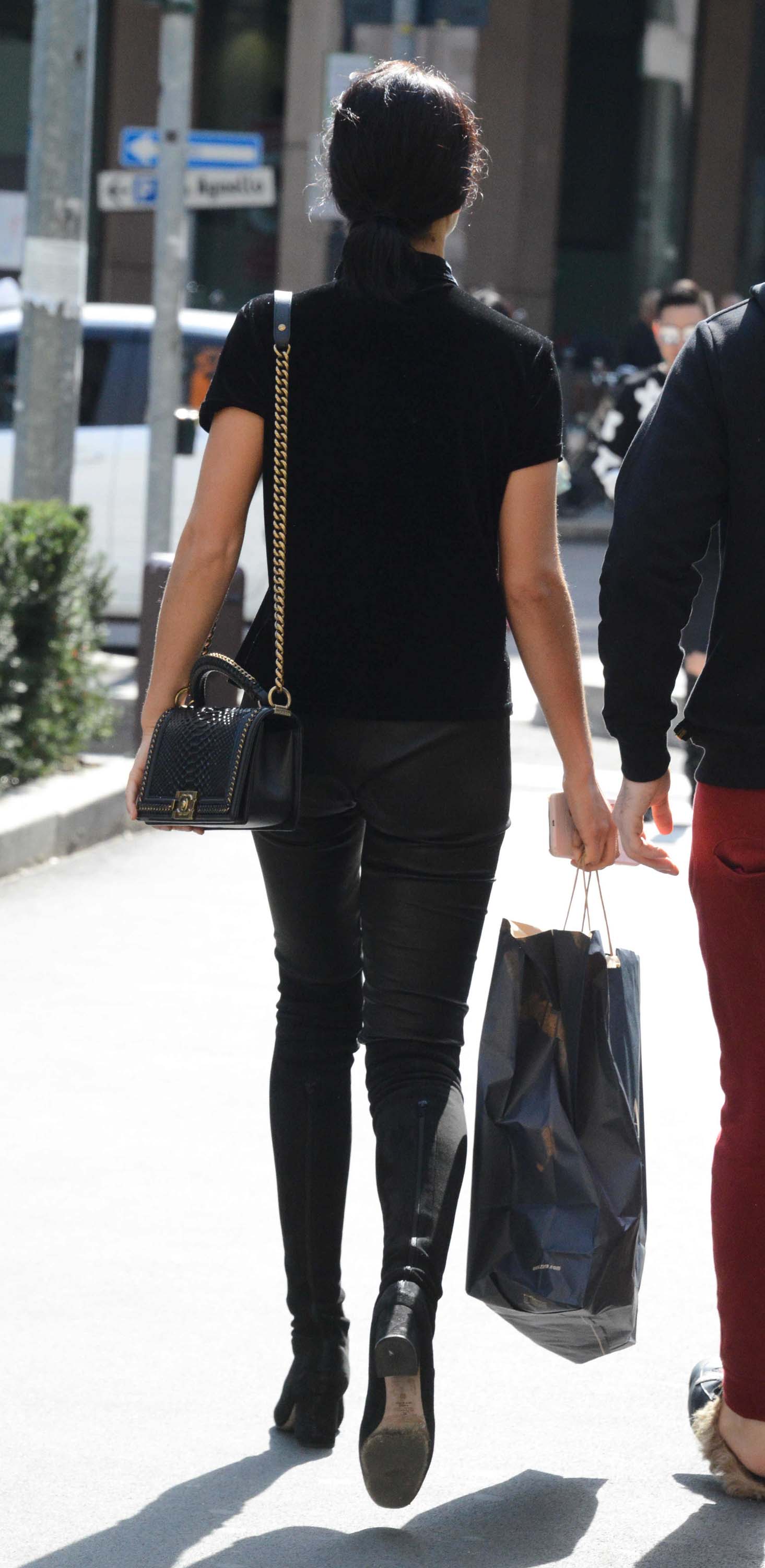 Shanina Shaik shopping with friends