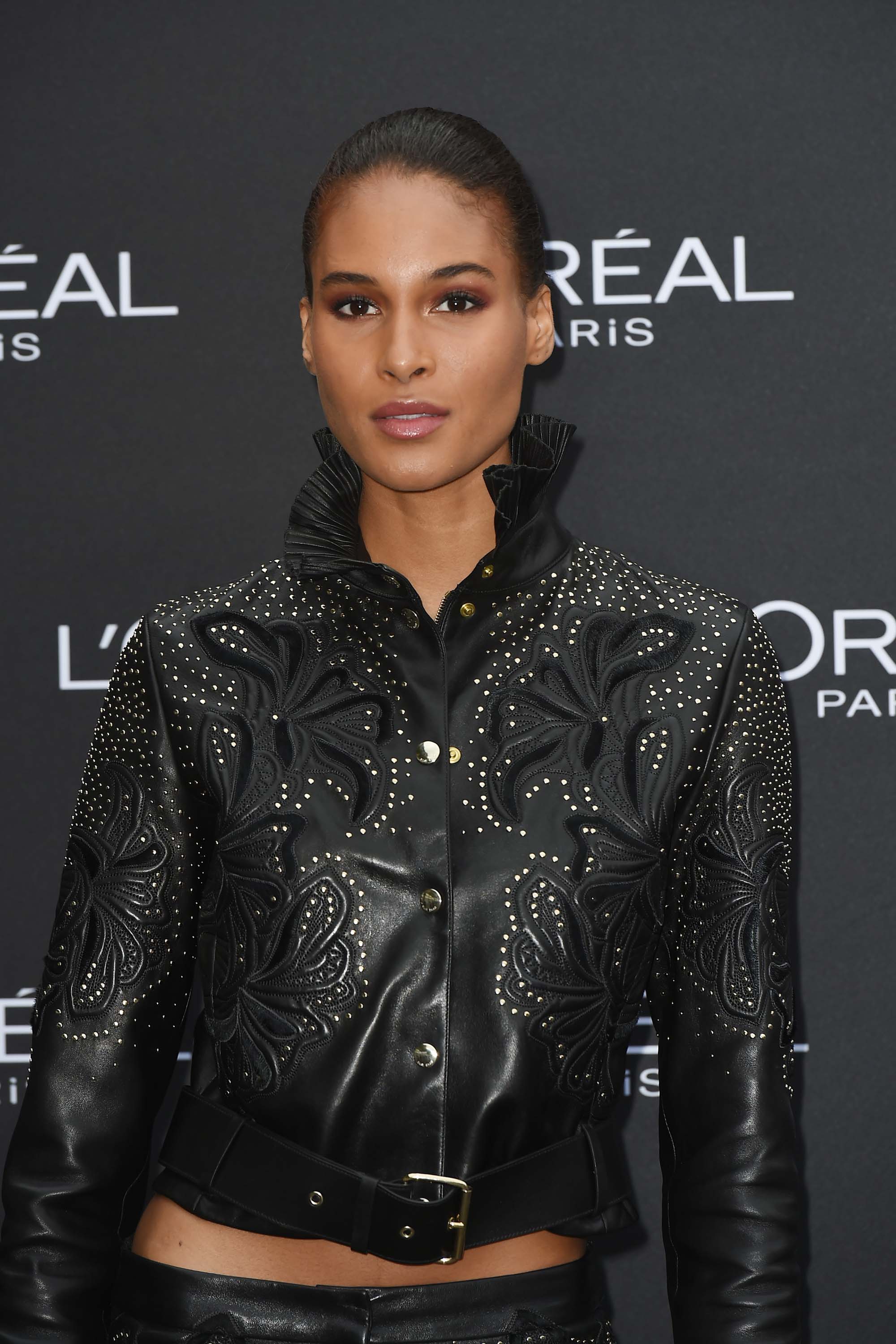 Cindy Bruna attends Le Defile L’Oreal Paris show