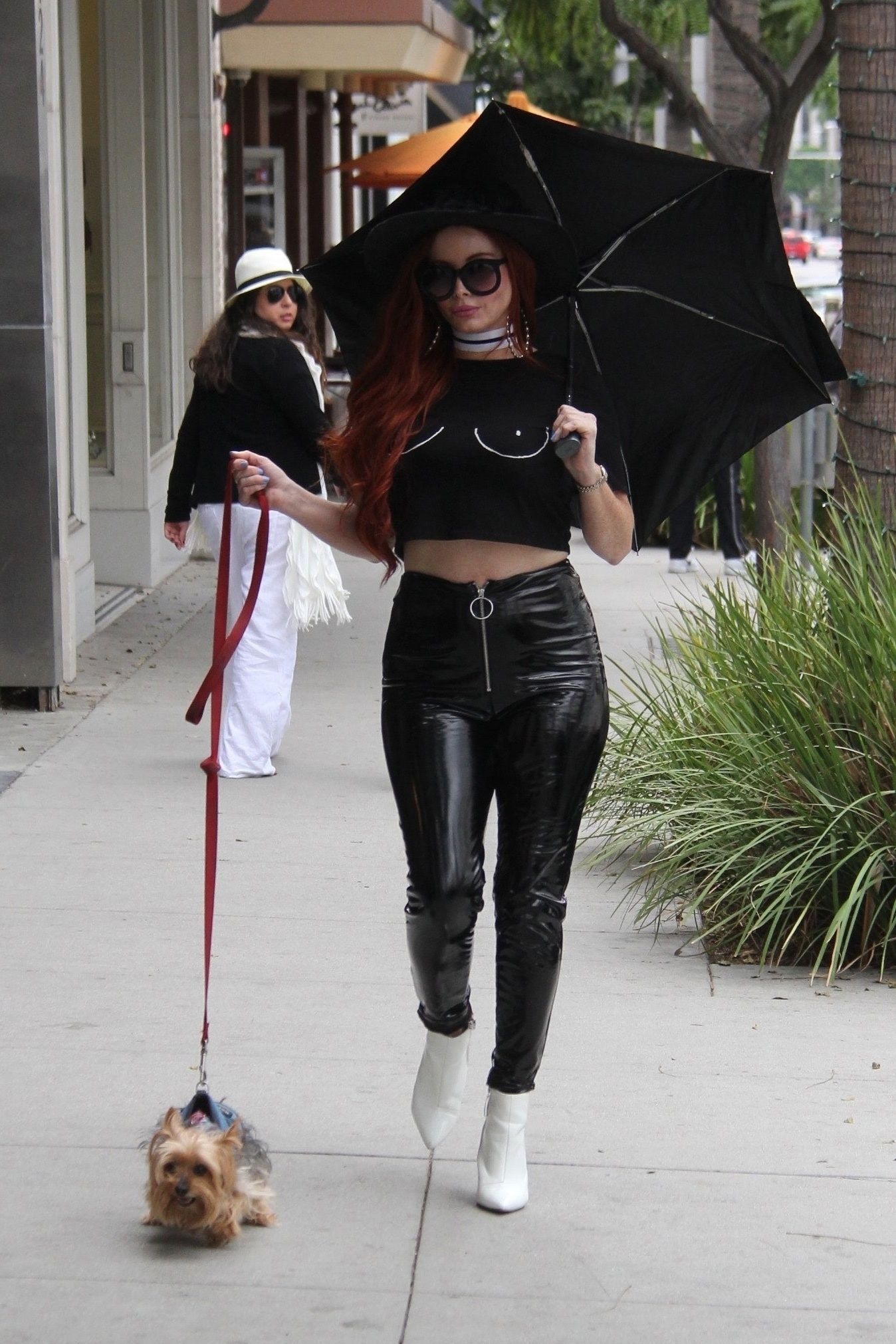 Phoebe Price walk in LA