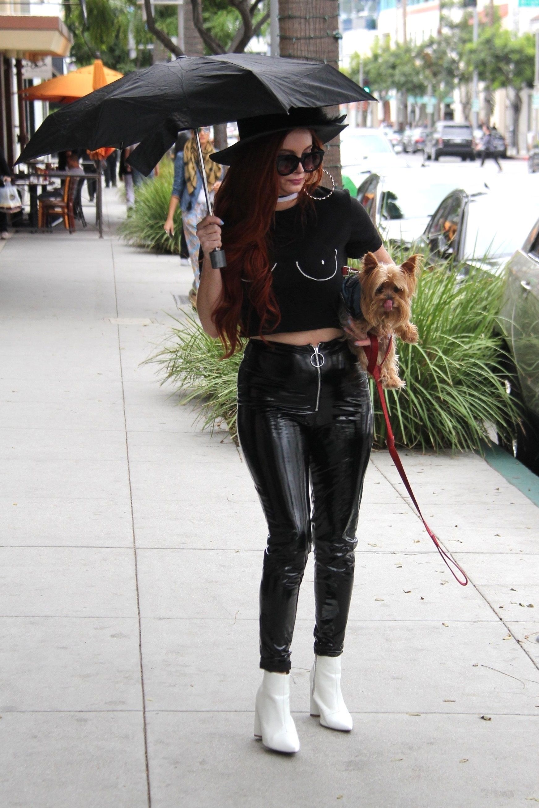 Phoebe Price walk in LA