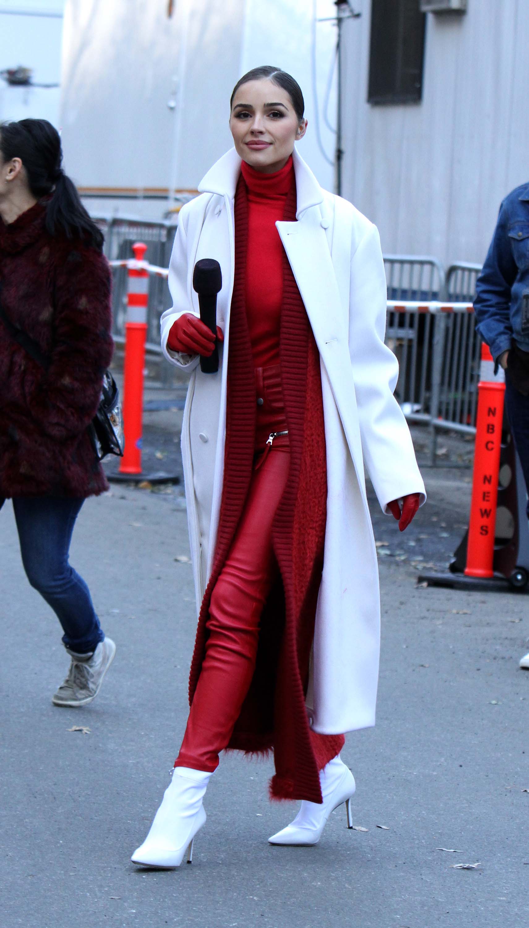 Olivia Culpo attends the Macy’s Thanksgiving Day Parade