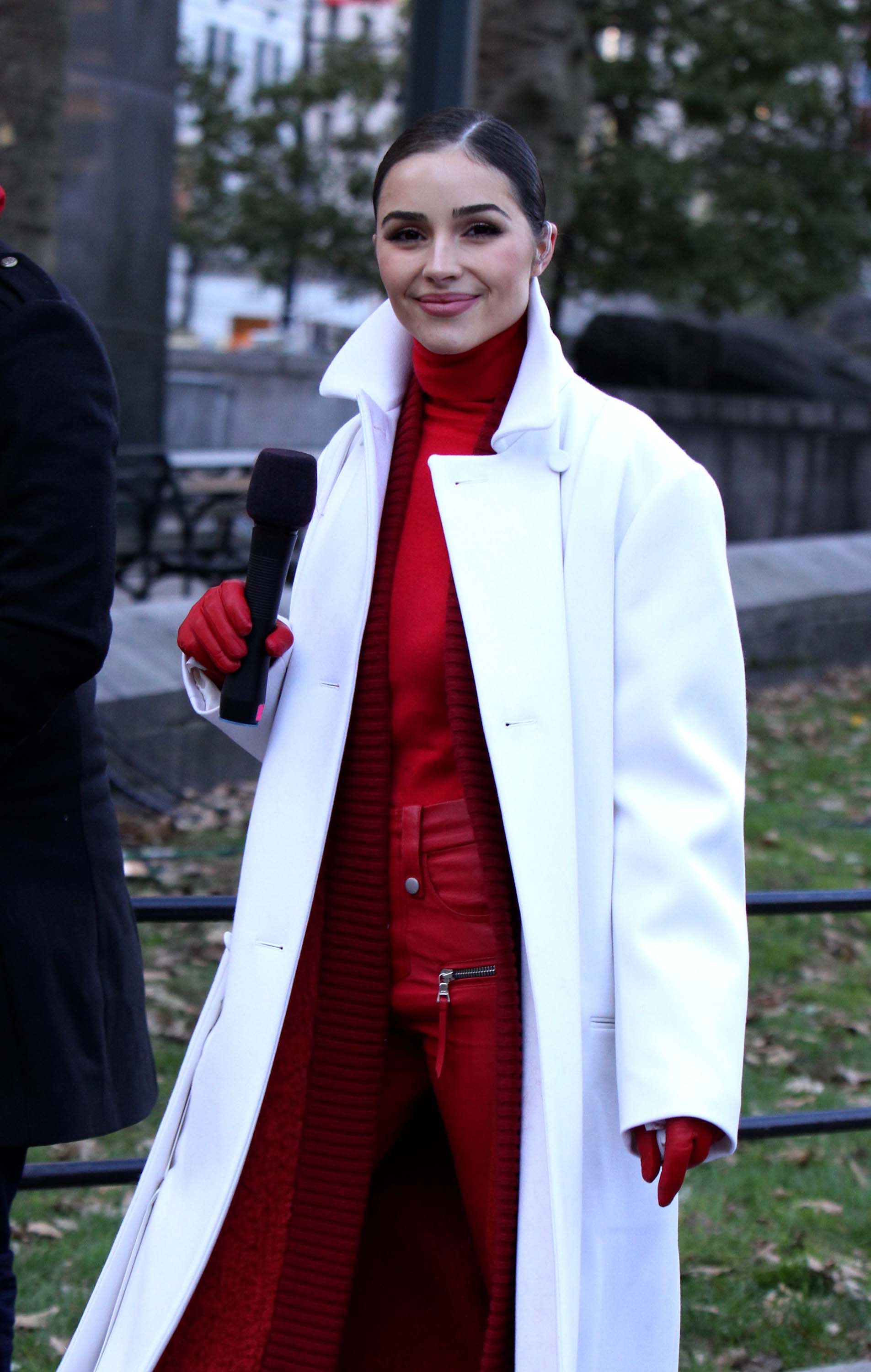 Olivia Culpo attends the Macy’s Thanksgiving Day Parade