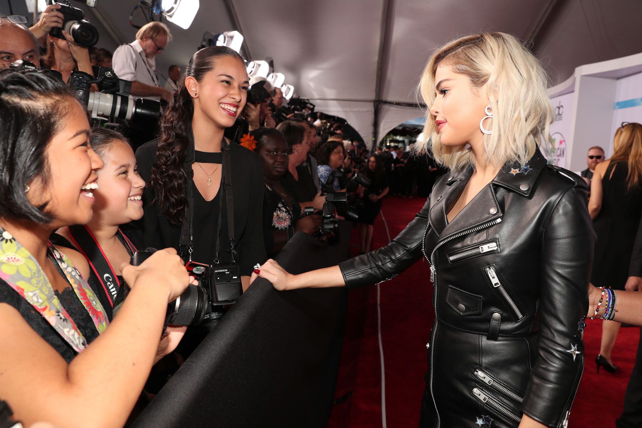 Selena Gomez attends 2017 American Music Awards