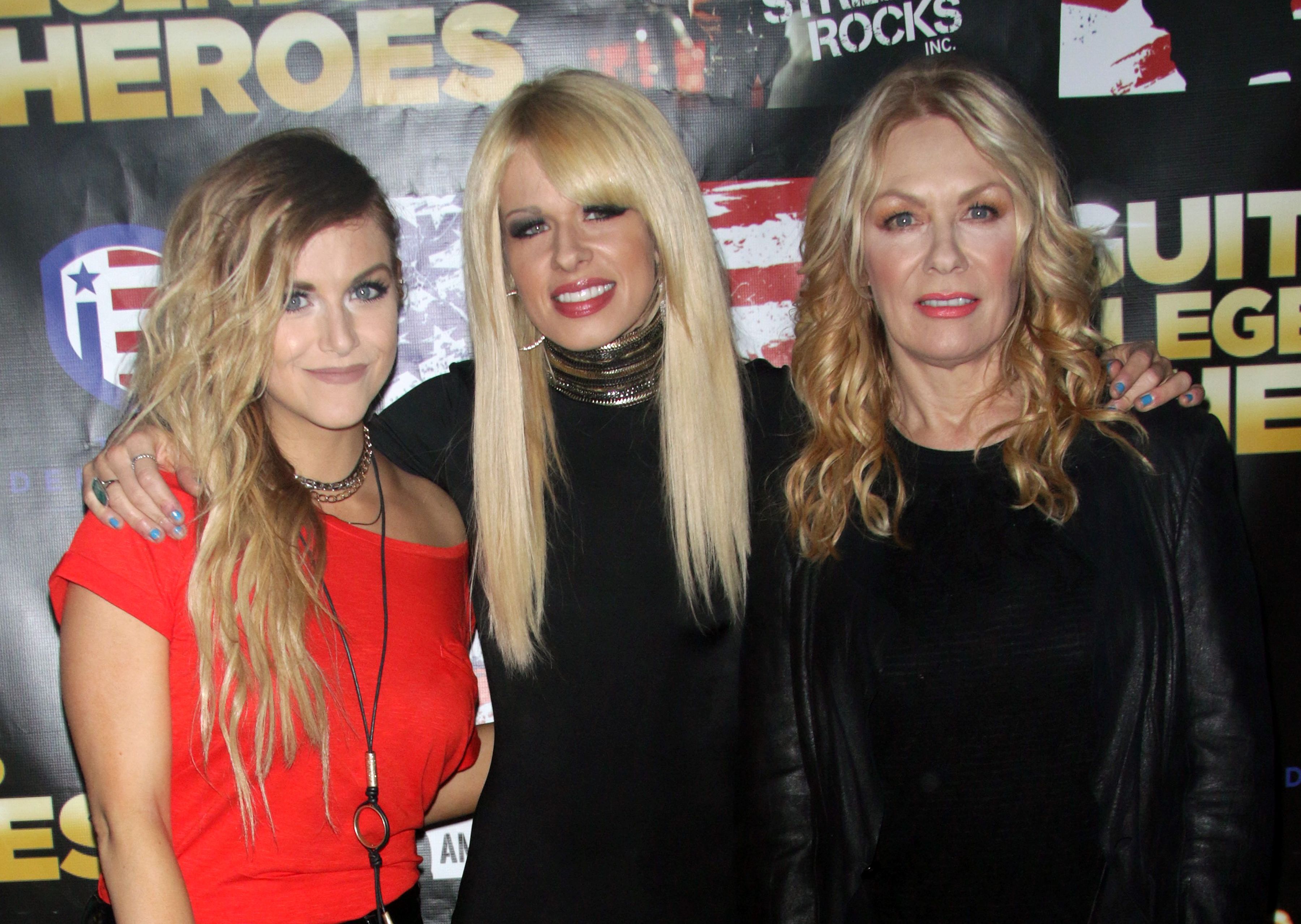 Lindsey Ell attends Guitar Legends For Heroes Benefit