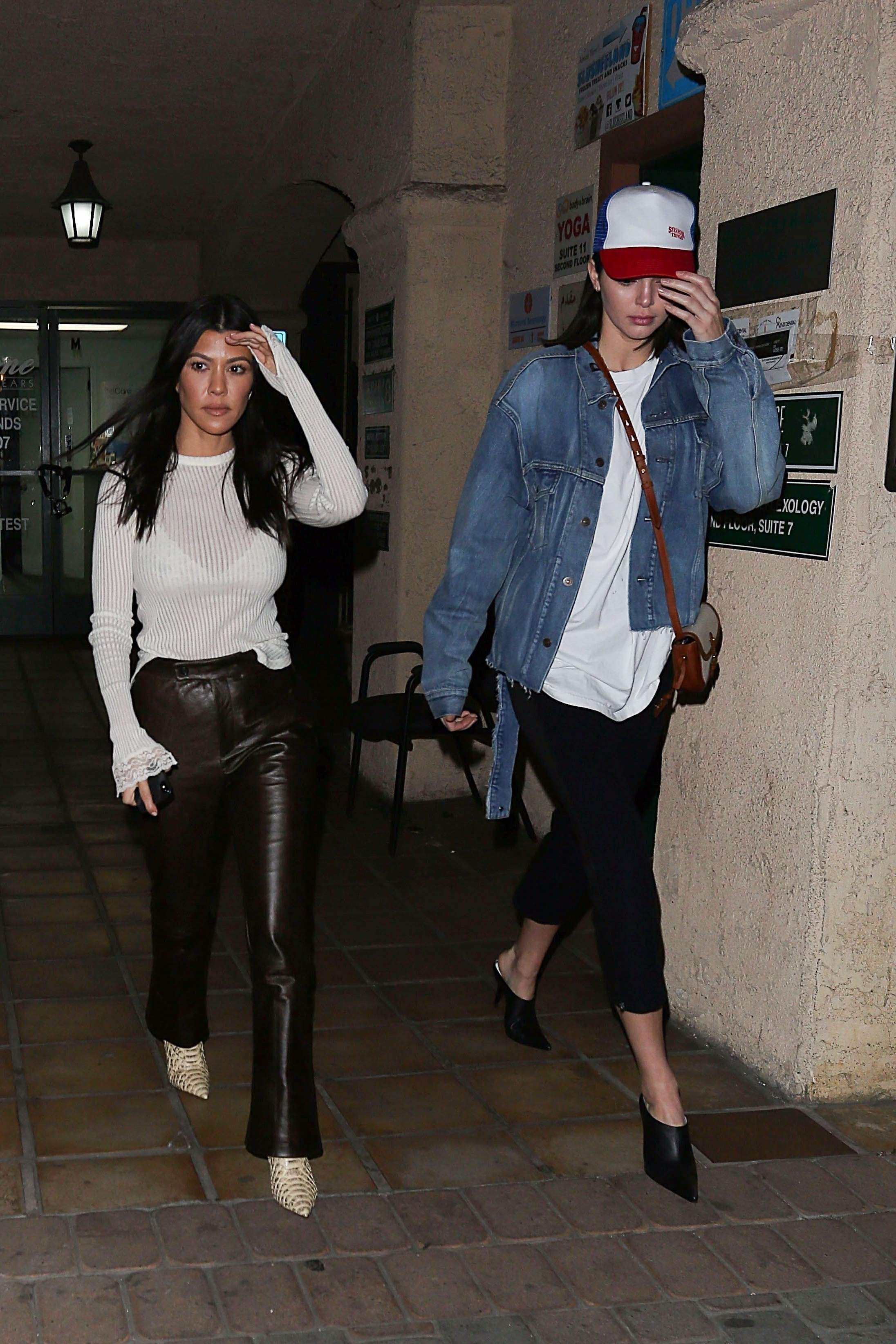 Kourtney Kardashian & Kendall Jenner out together for dinner