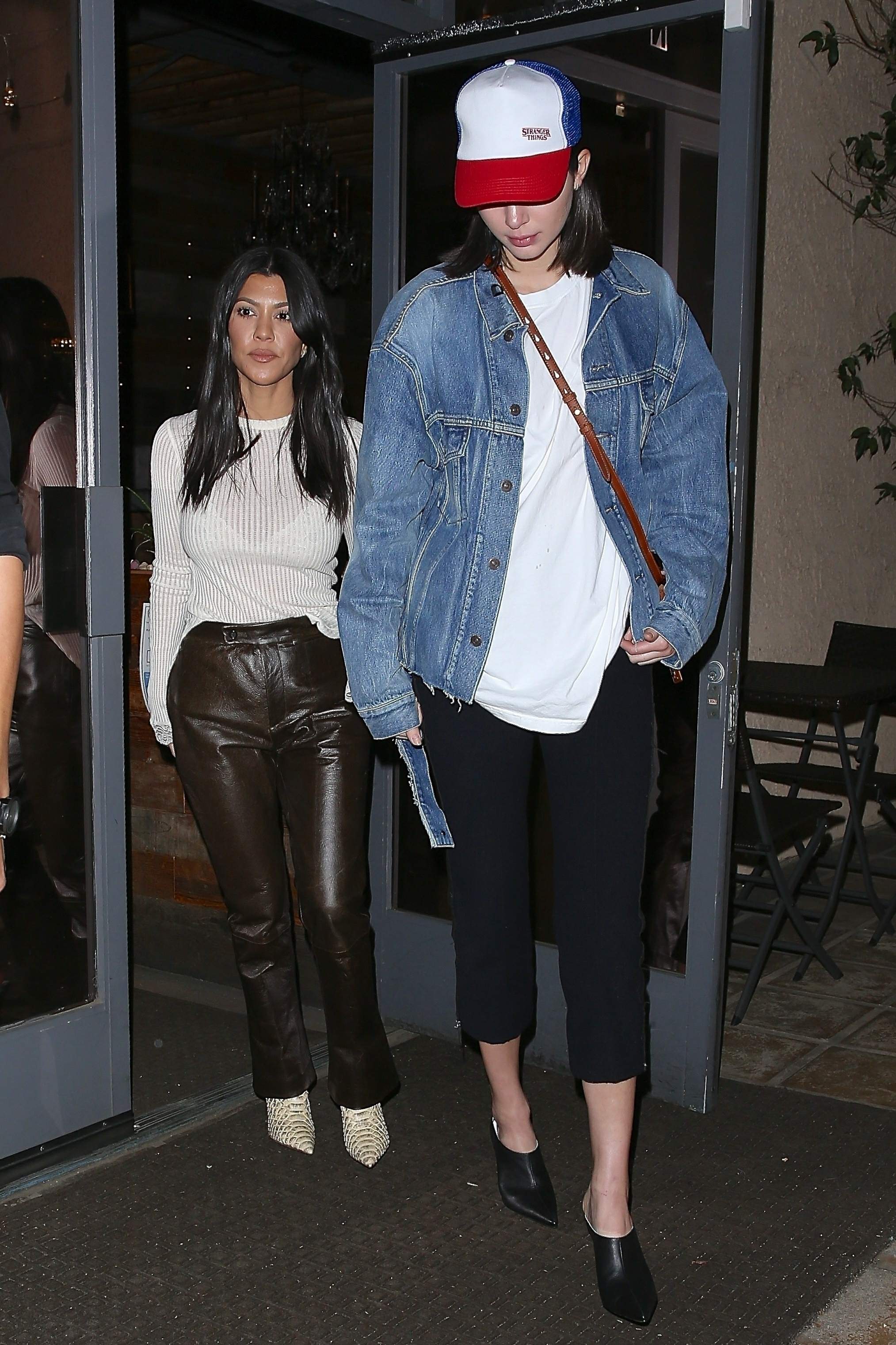 Kourtney Kardashian & Kendall Jenner out together for dinner