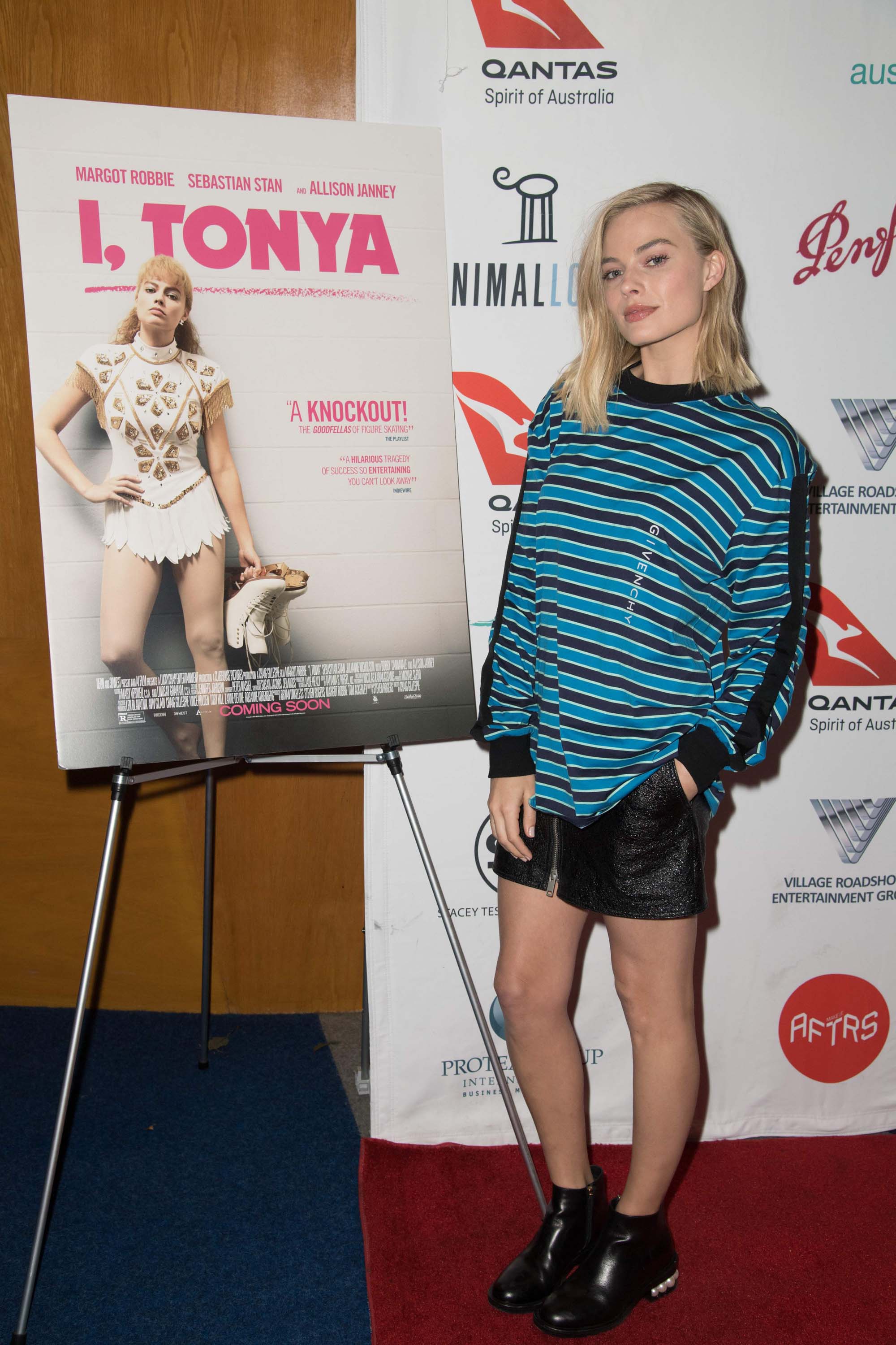 Margot Robbie attends Film Host Screening of ‘I, Tonya’