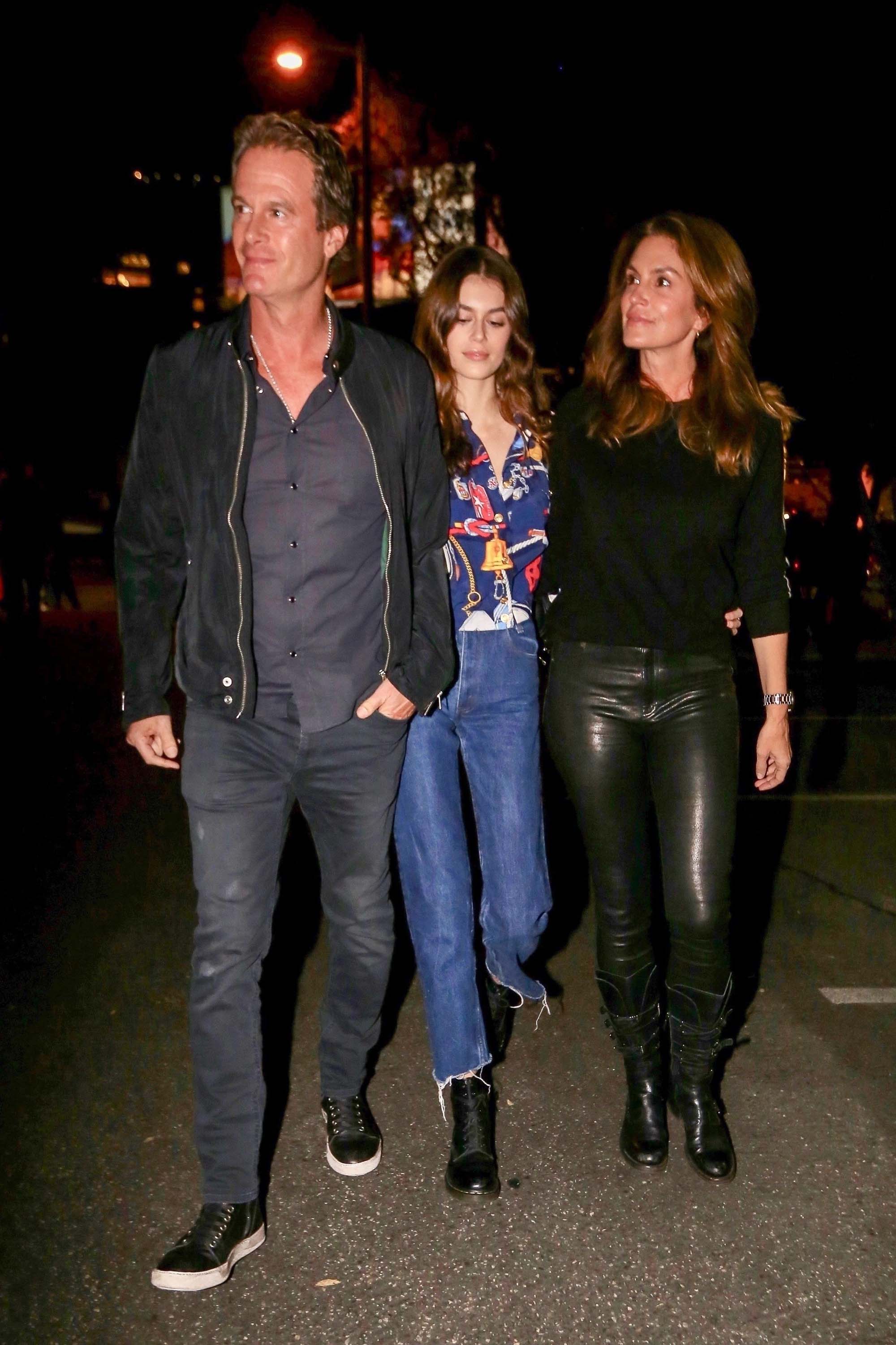 Cindy Crawford arrives at an event