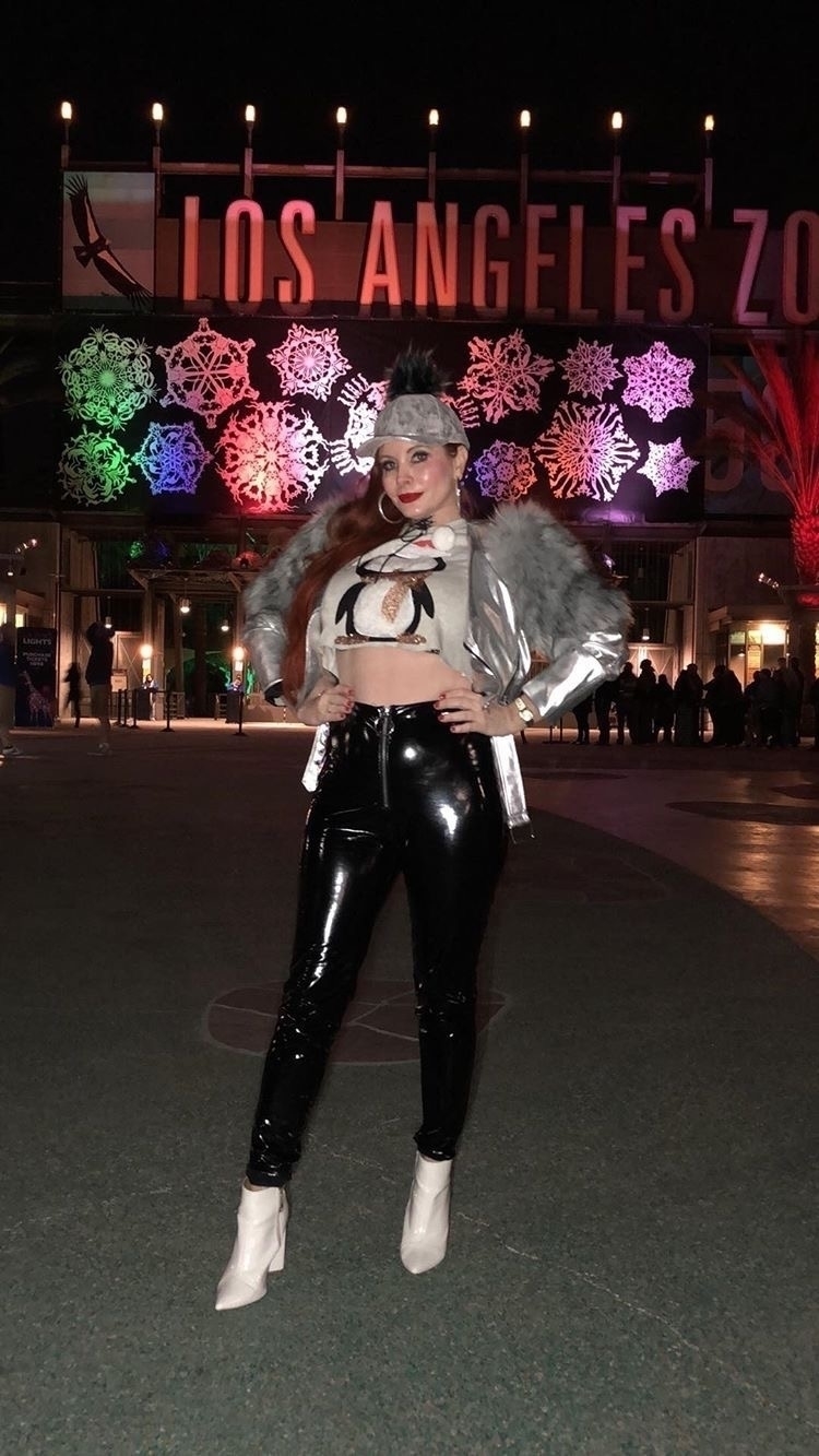 Phoebe Price at the Los Angeles Zoo Christmas show