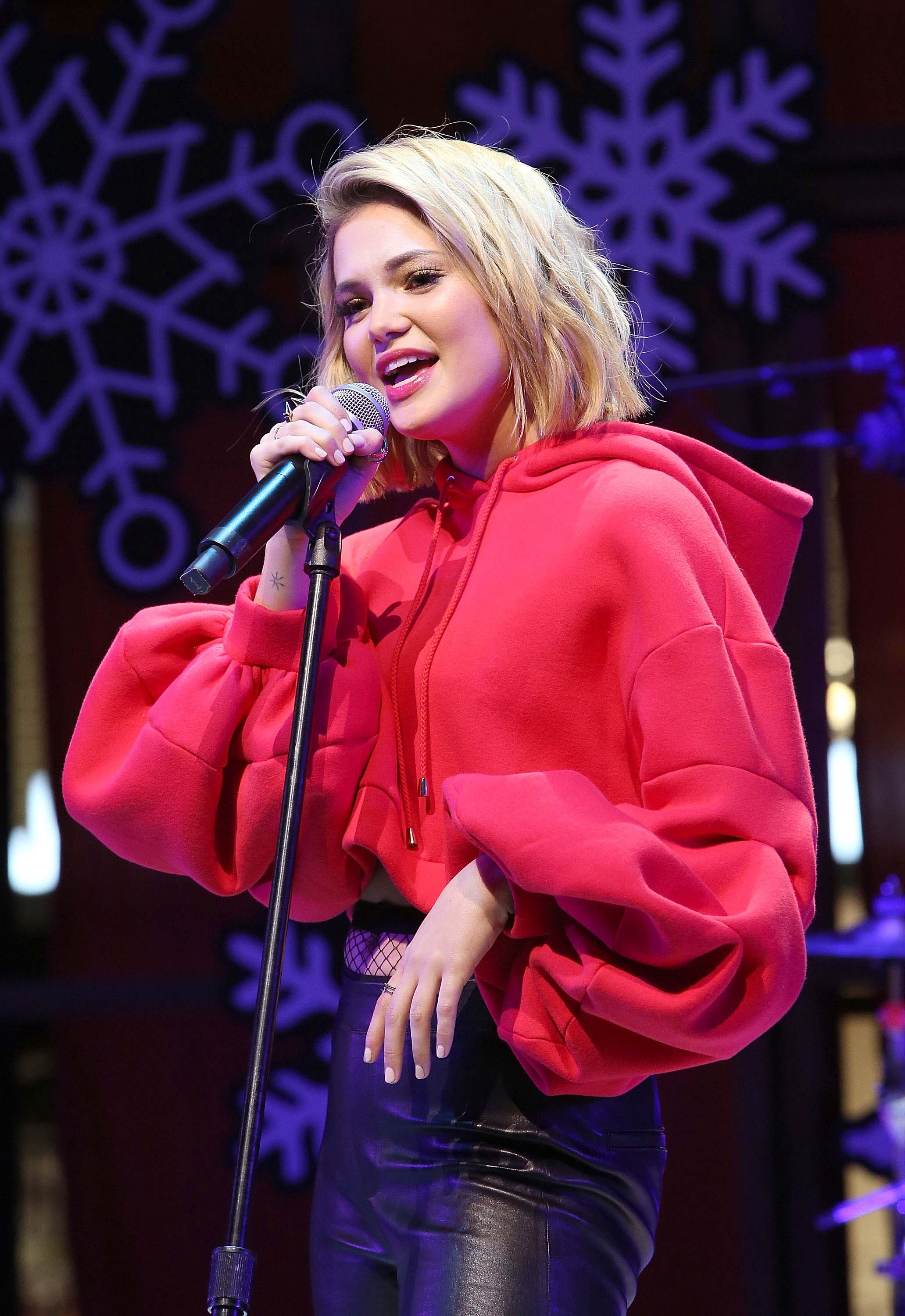 Olivia Holt Live at the Atrium Holiday Concert Series