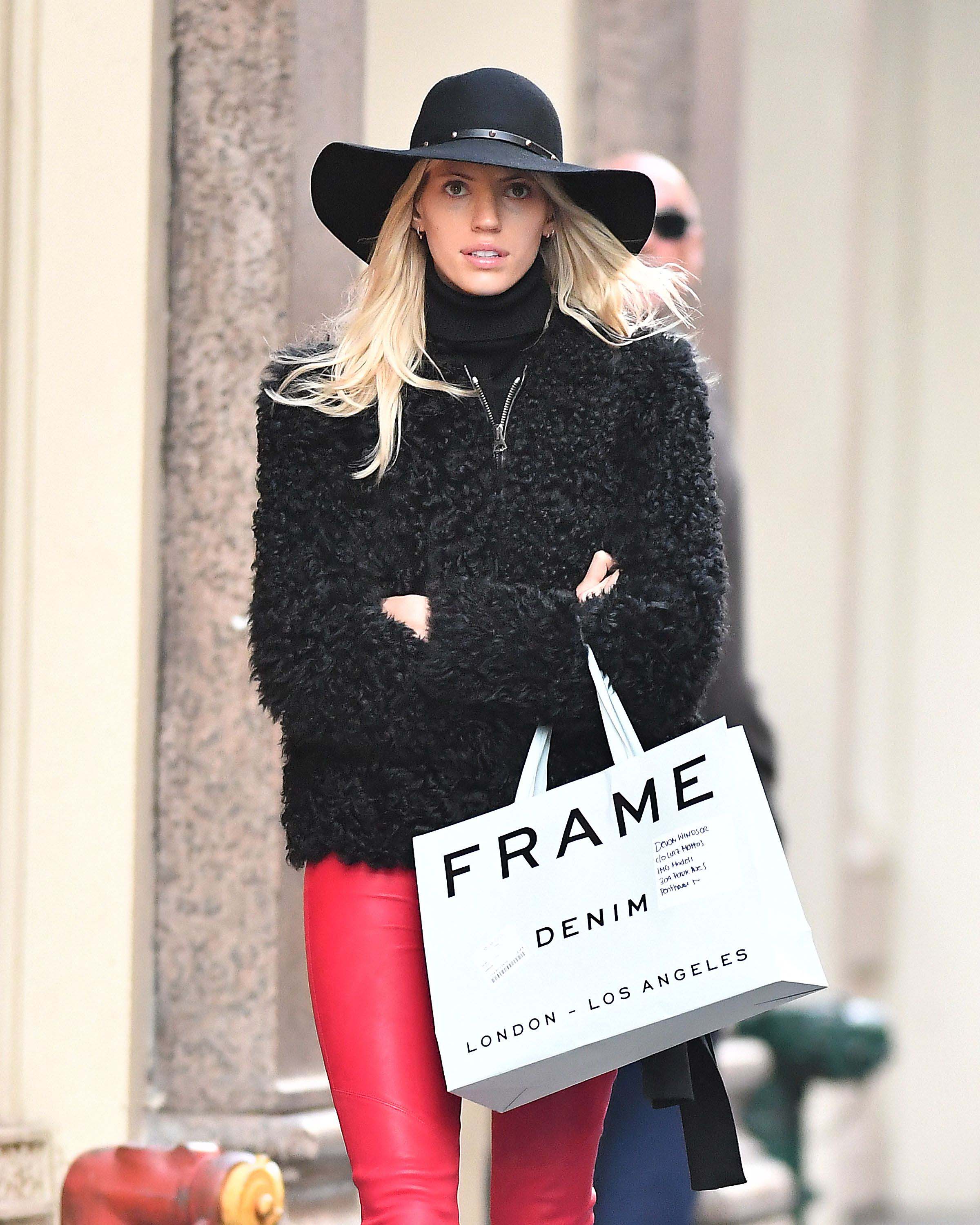 Devon Windsor goes shopping in SOHO