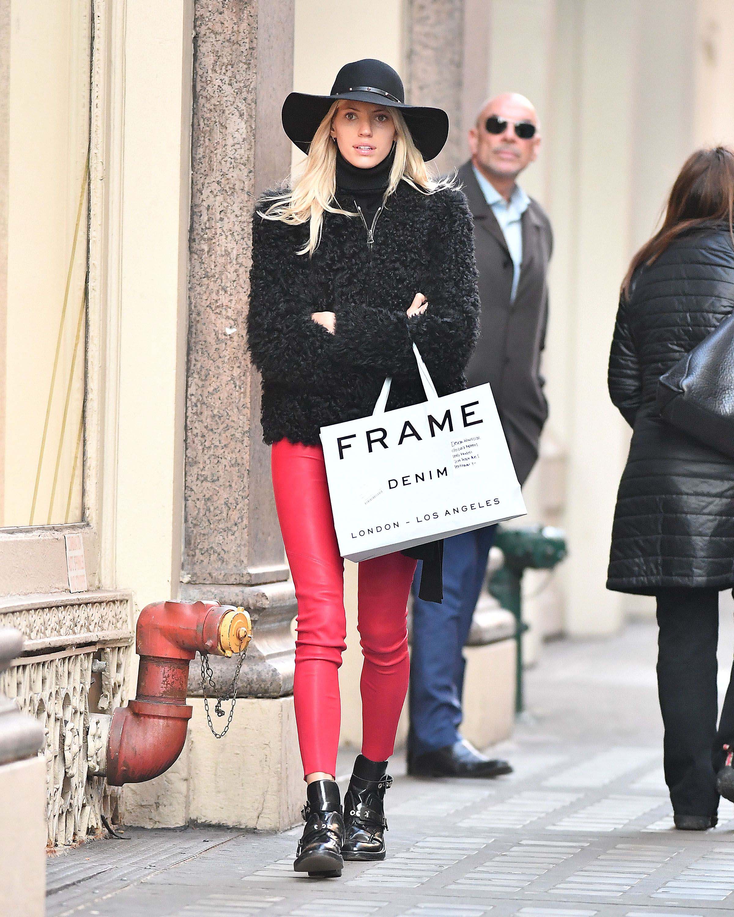 Devon Windsor goes shopping in SOHO