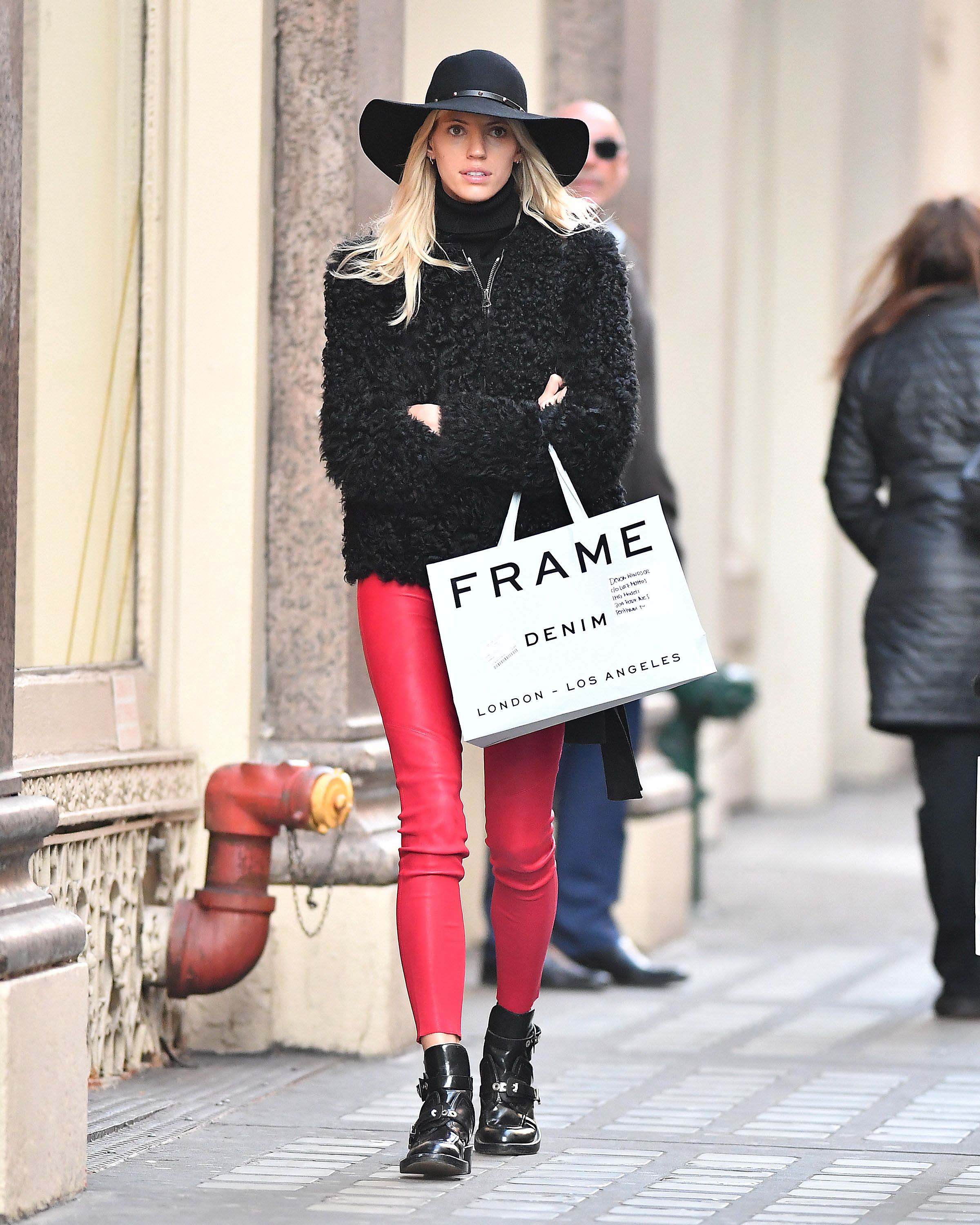 Devon Windsor goes shopping in SOHO