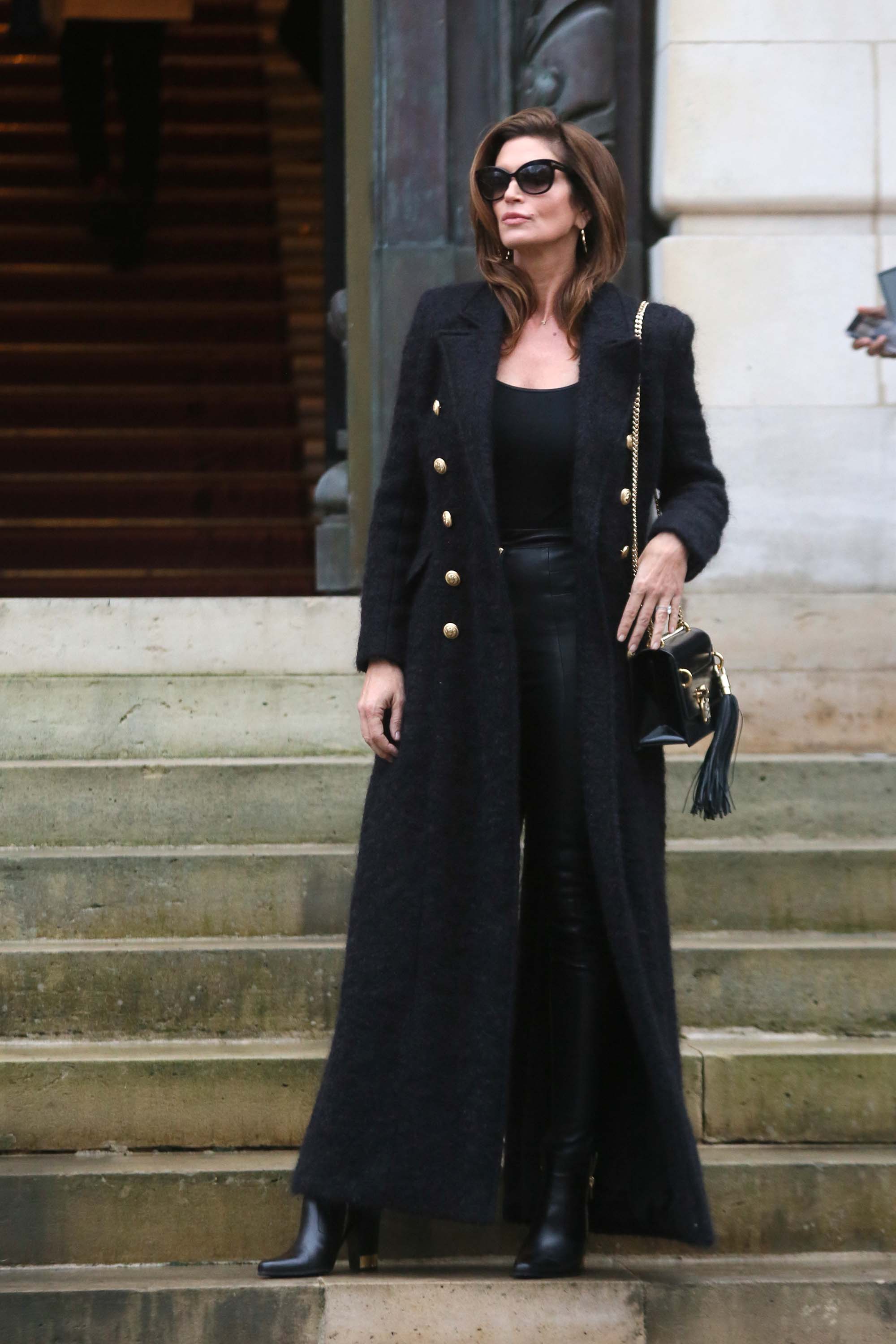 Cindy Crawford attends Balmain Menswear