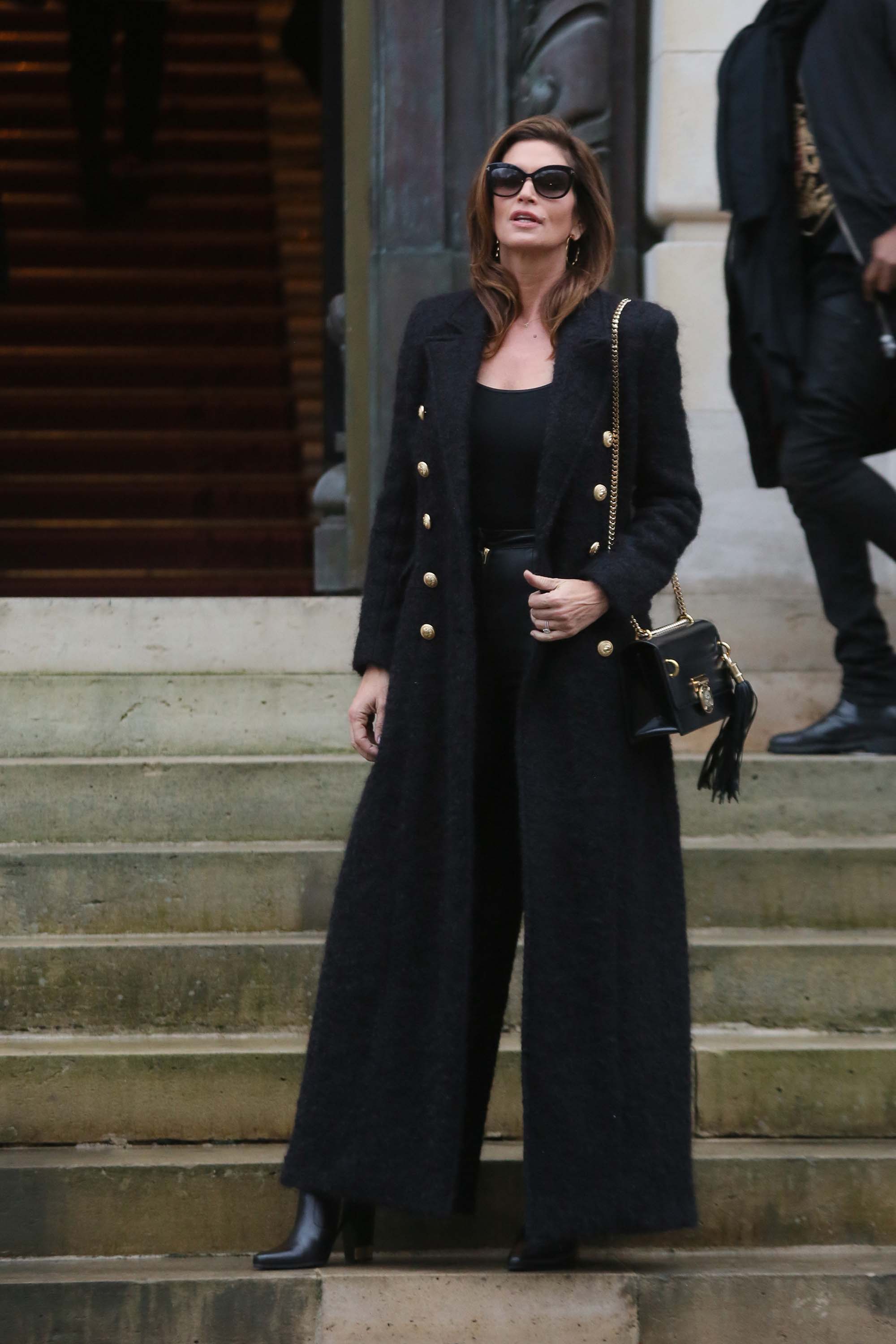 Cindy Crawford attends Balmain Menswear