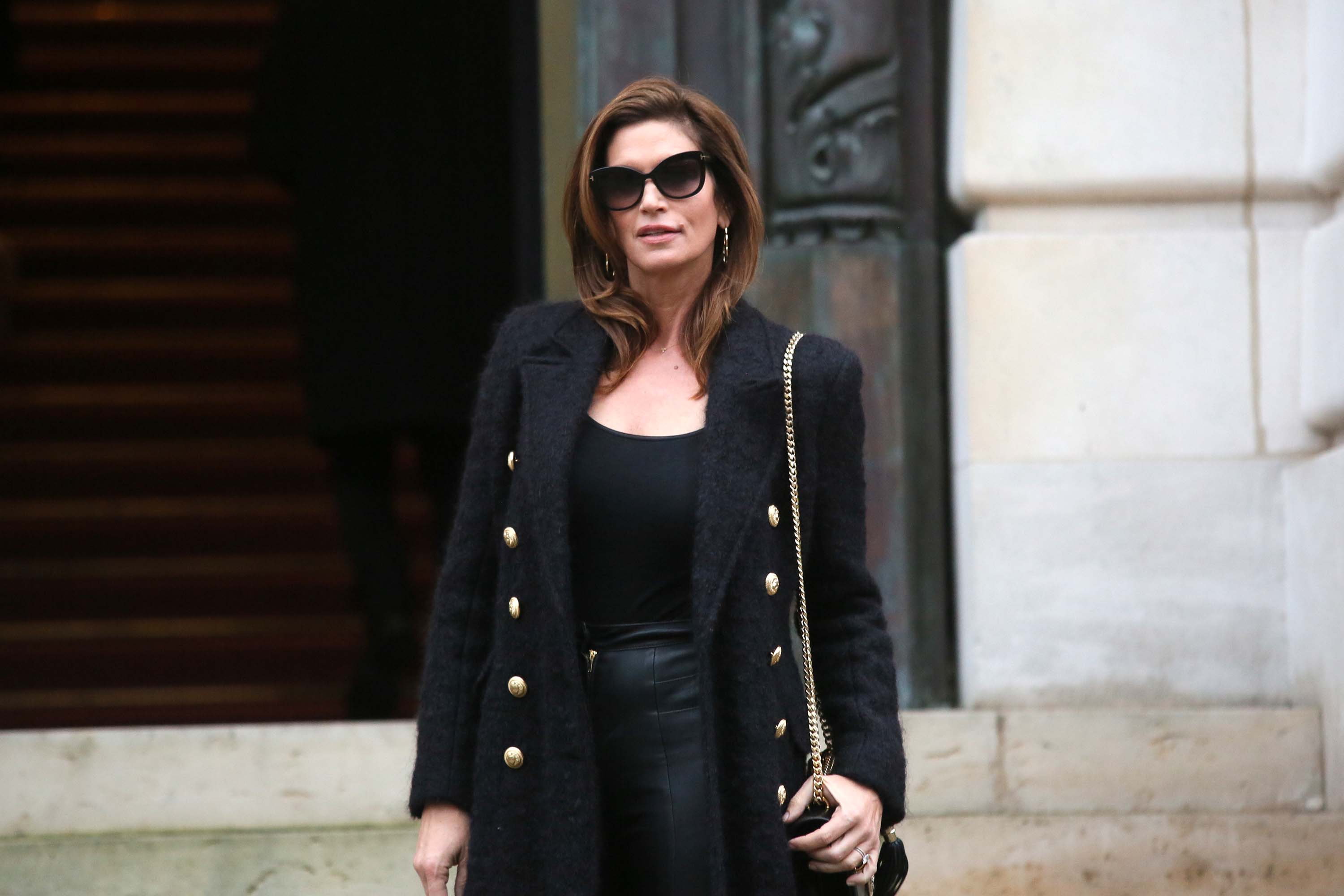 Cindy Crawford attends Balmain Menswear