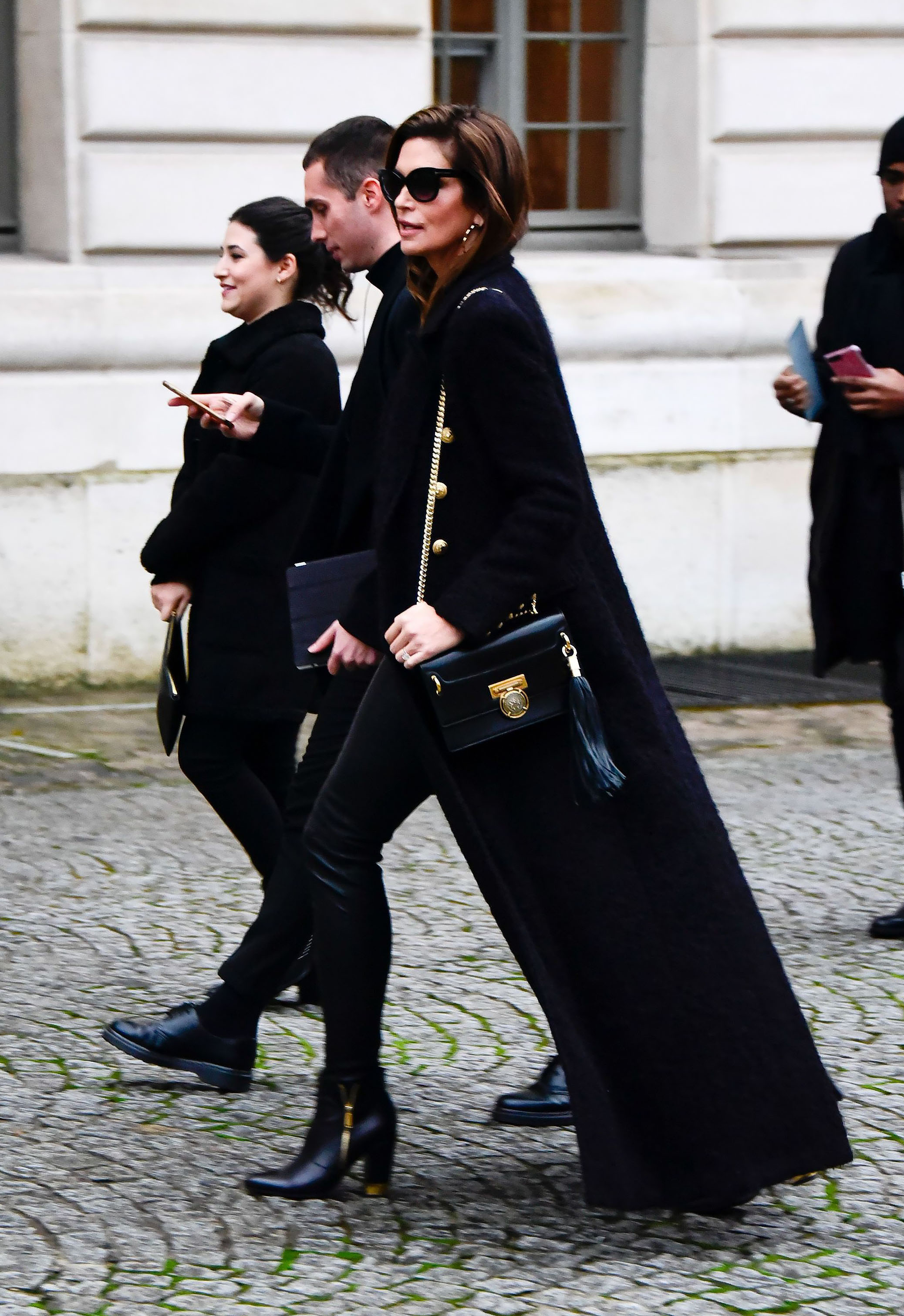 Cindy Crawford attends Balmain Menswear