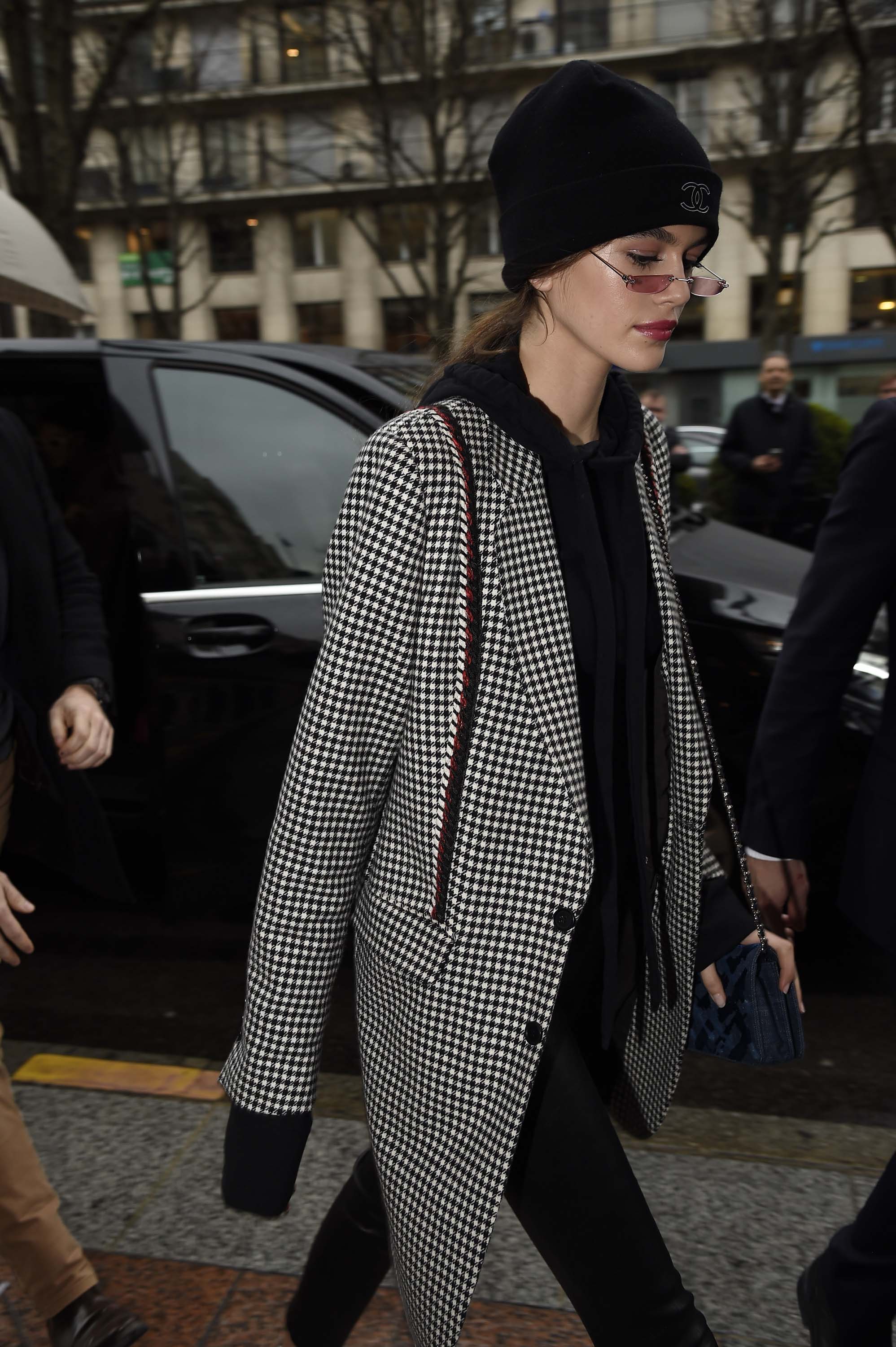 Kaia Gerber arrives at Georges V Hotel