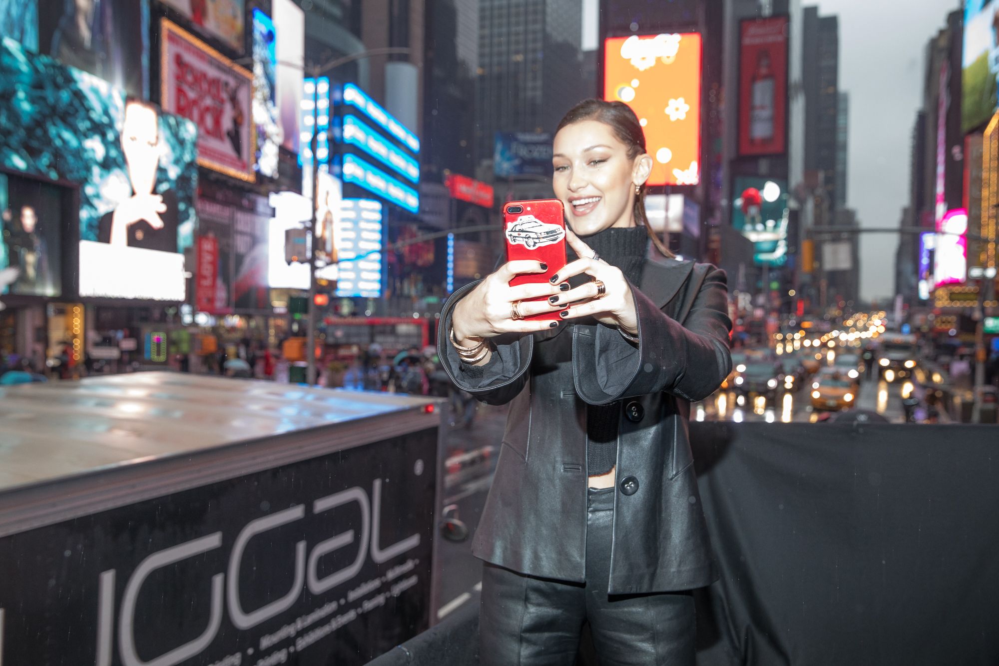 Bella Hadid leaves her apartment