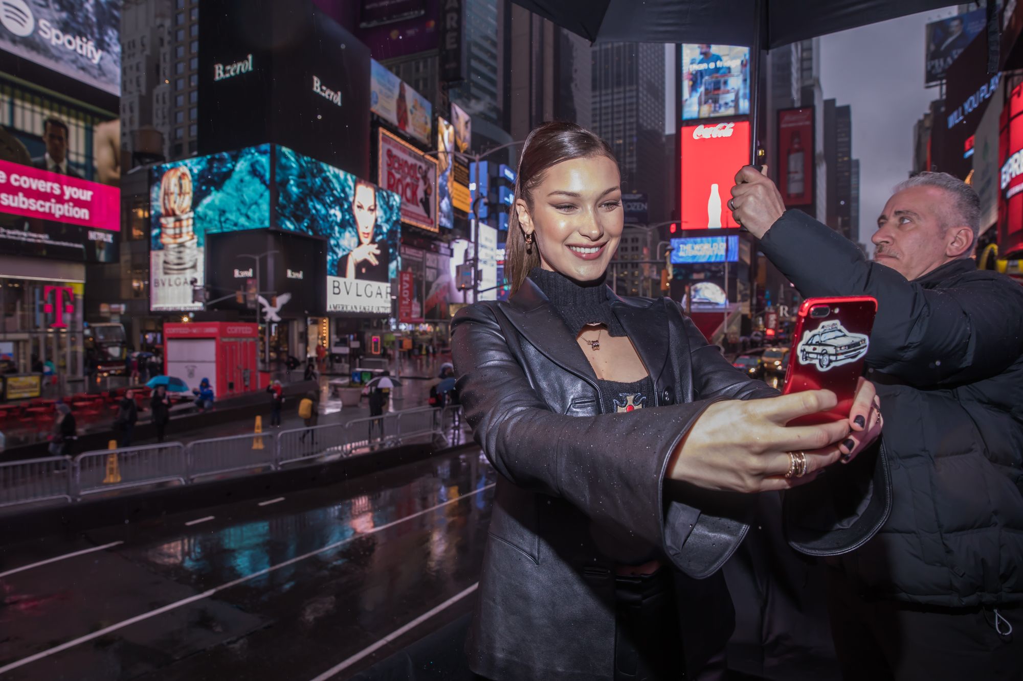 Bella Hadid leaves her apartment