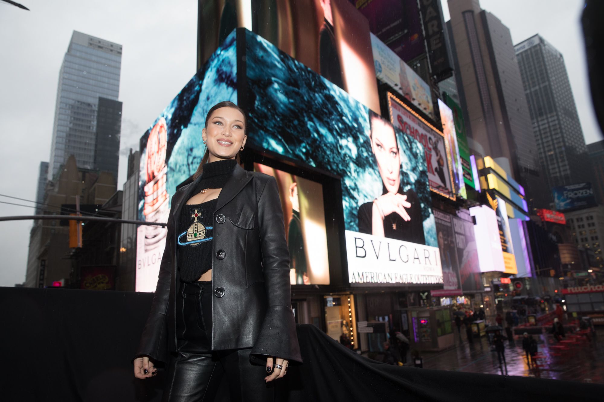 Bella Hadid leaves her apartment