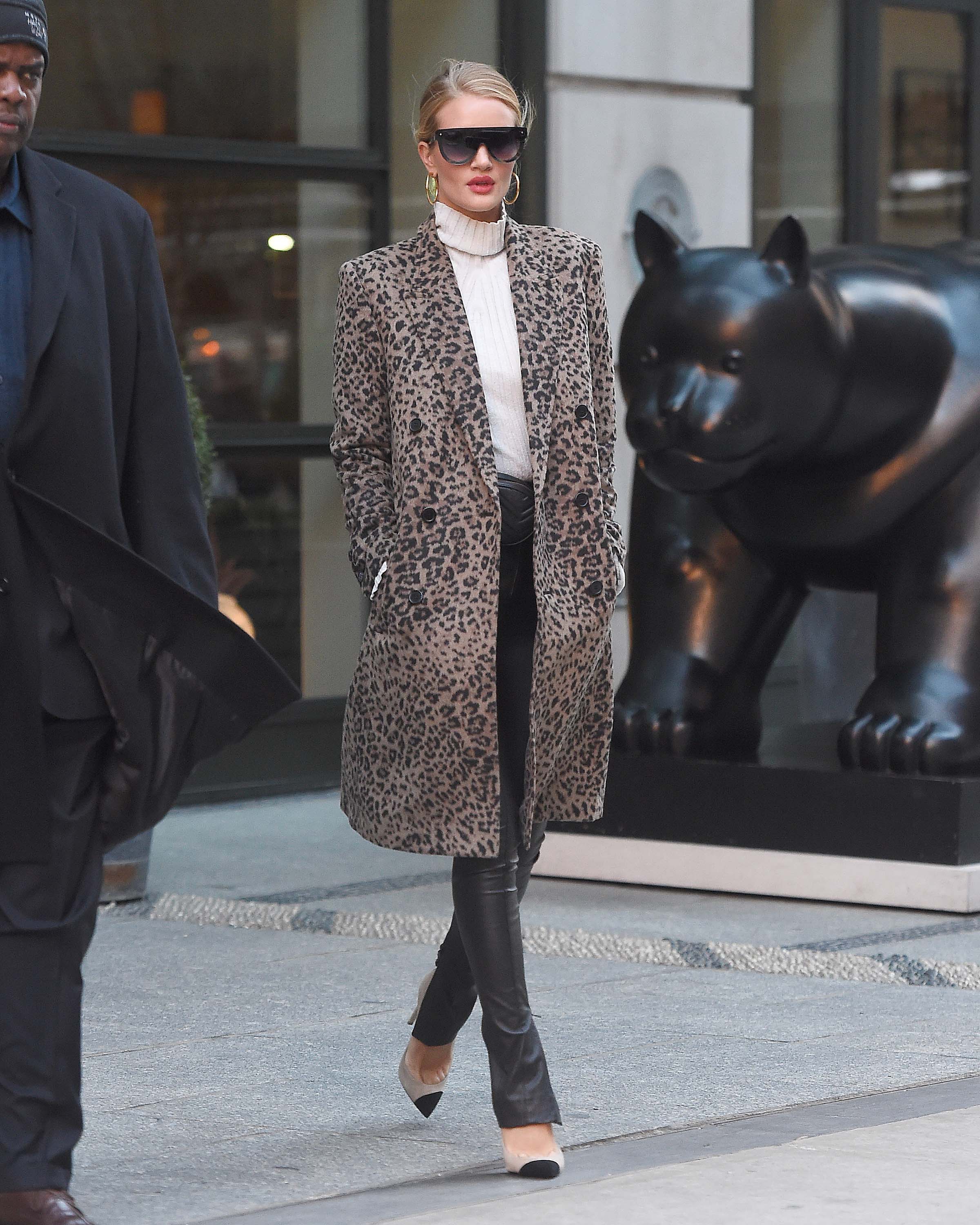 Rosie Huntington-Whiteley out in SoHo