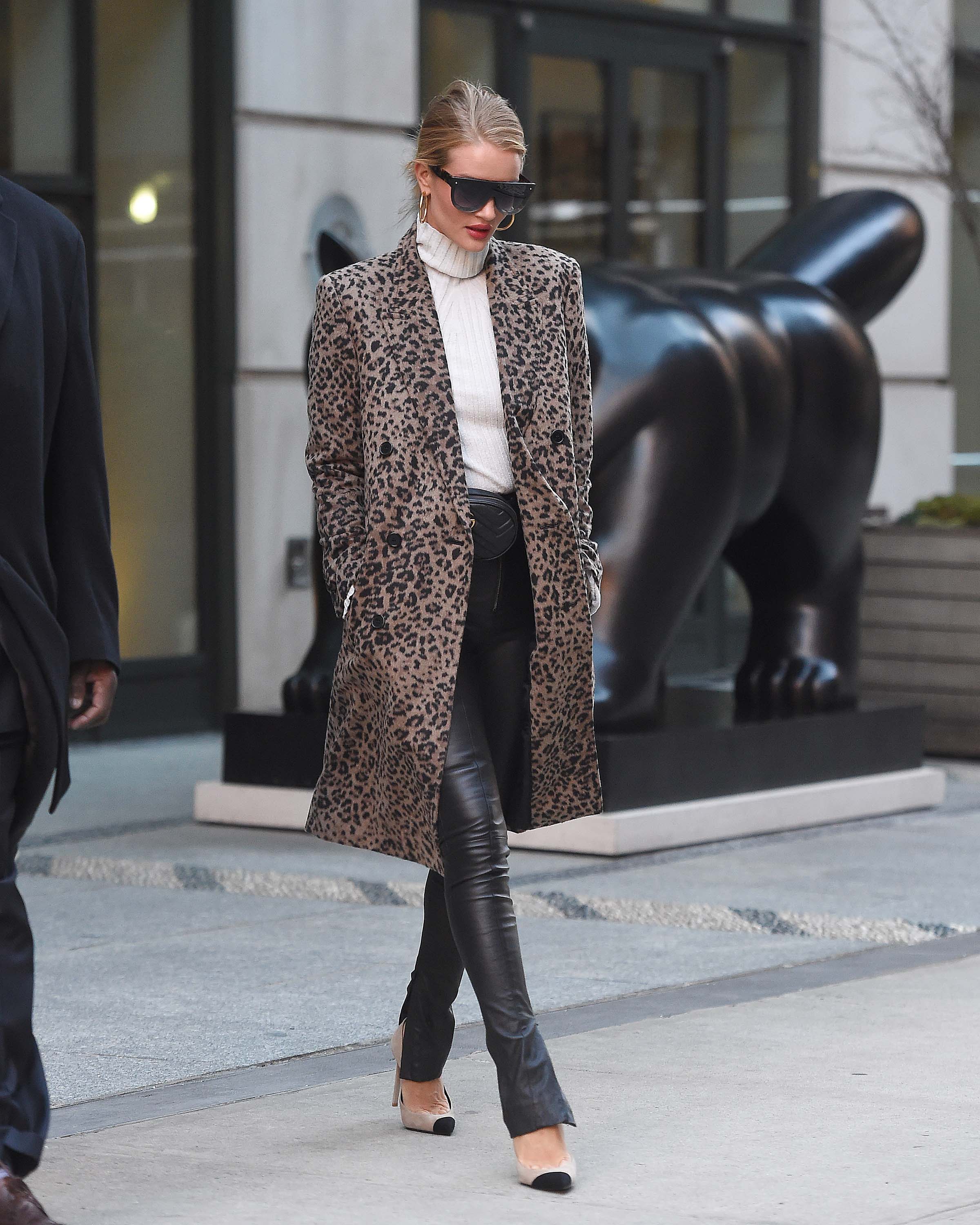 Rosie Huntington-Whiteley out in SoHo