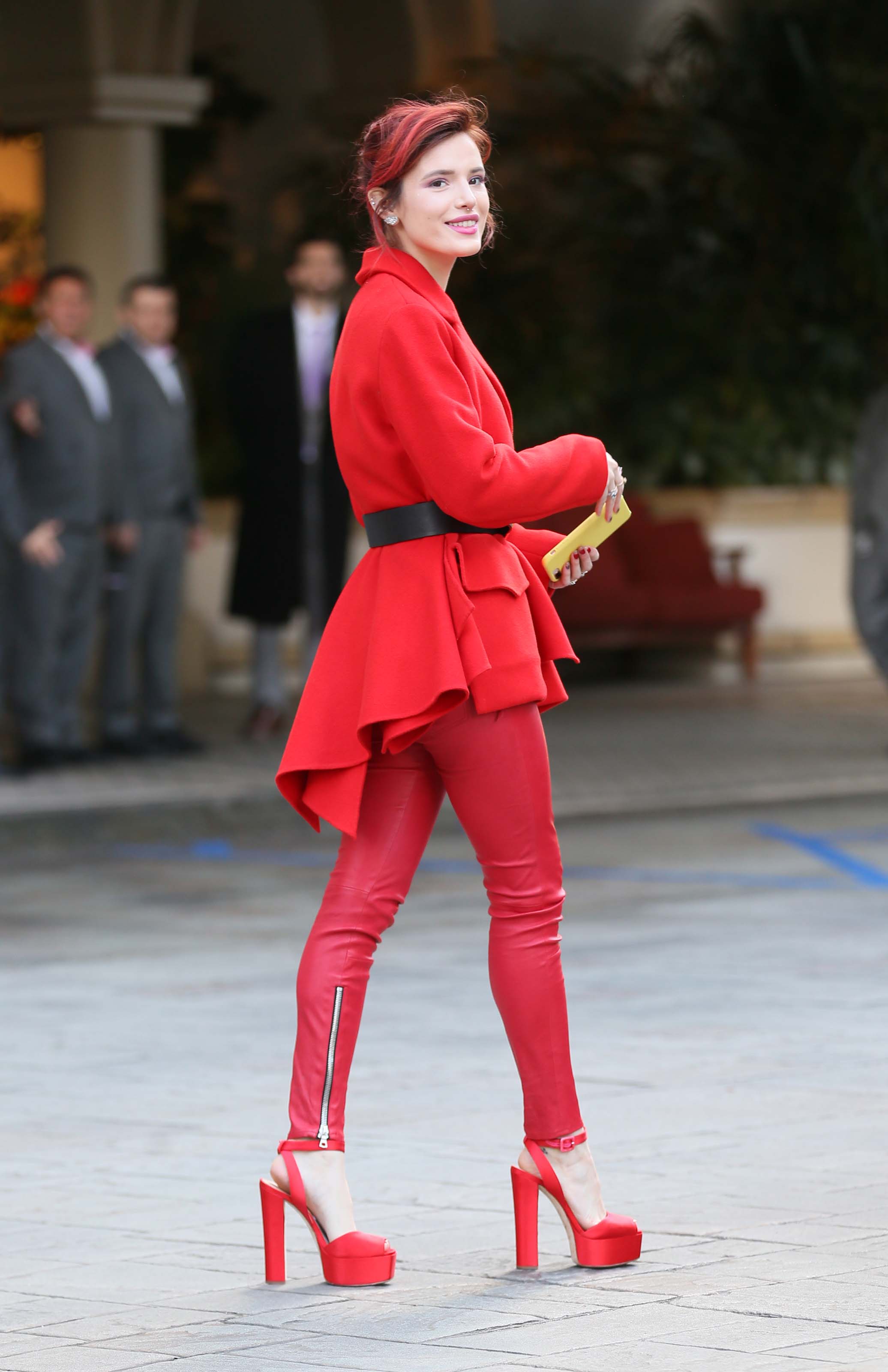 Bella Thorne at the Four seasons Hotel