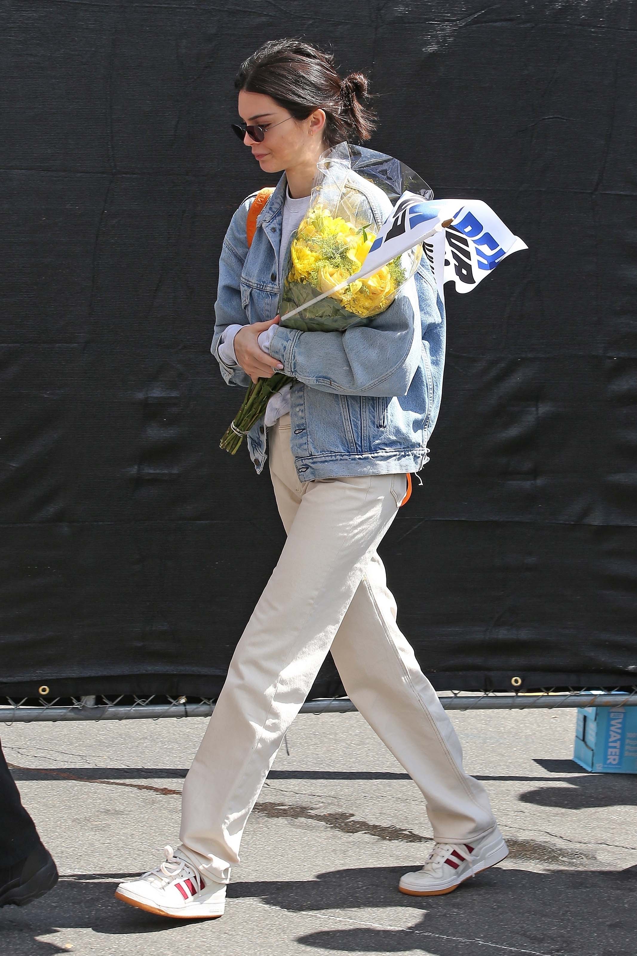 Hailey Baldwin marches at the anti-gun ‘March For Our Lives’