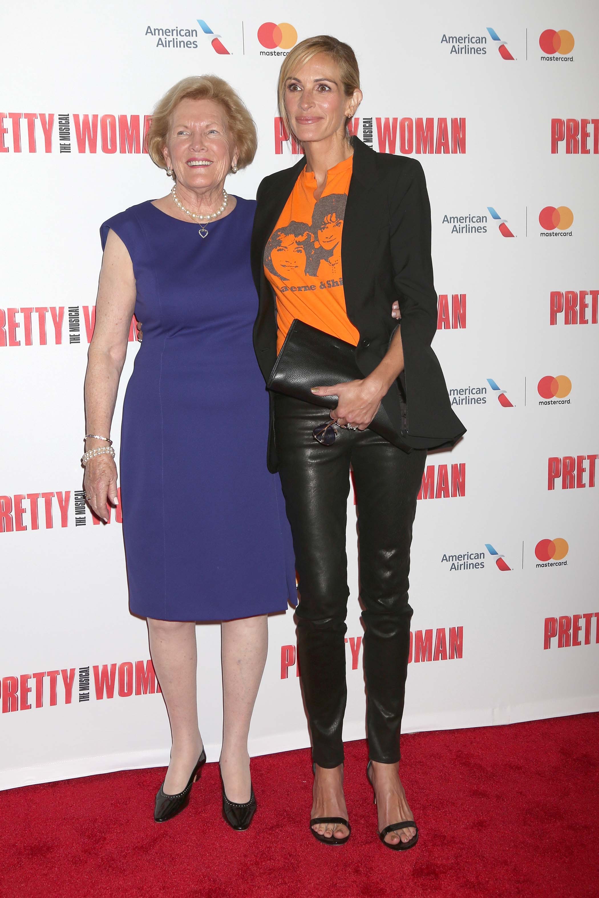 Julia Roberts attends Pretty Woman musical tribute performance