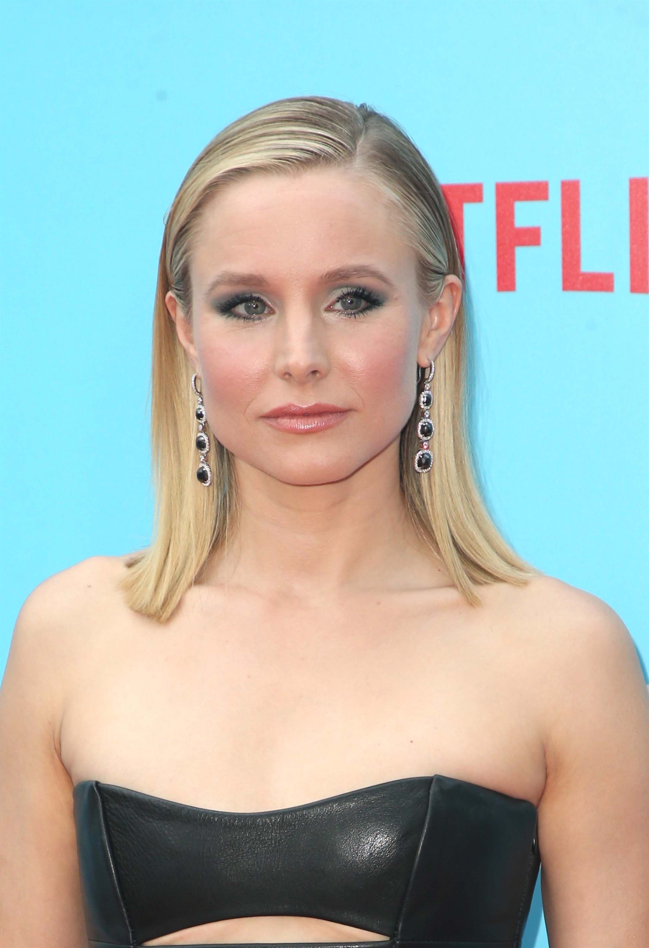 Kristen Bell attends Like Father film premiere