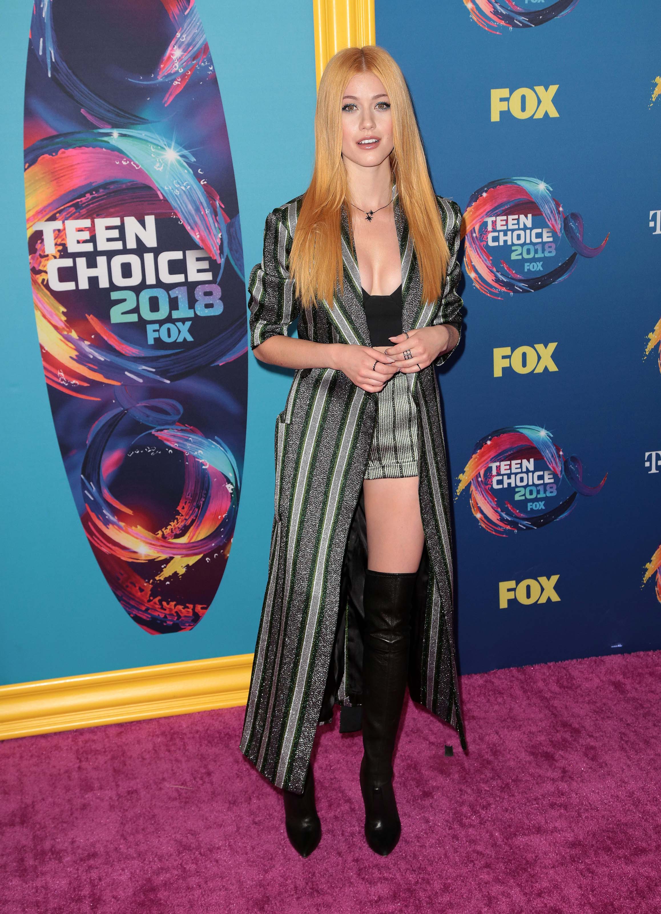 Katherine McNamara attends Teen Choice Awards