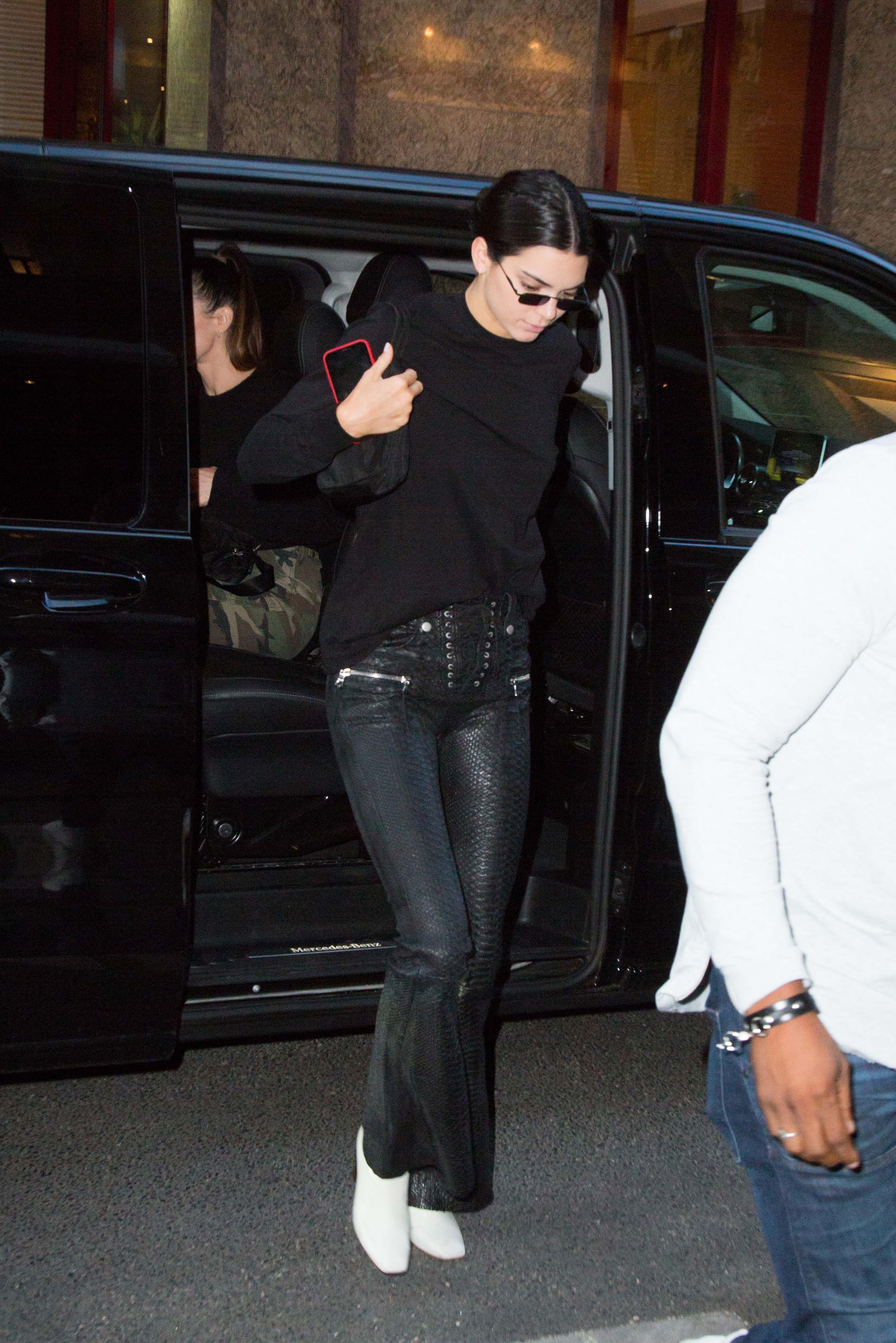 Kendall Jenner arriving at Kinugawa restaurant