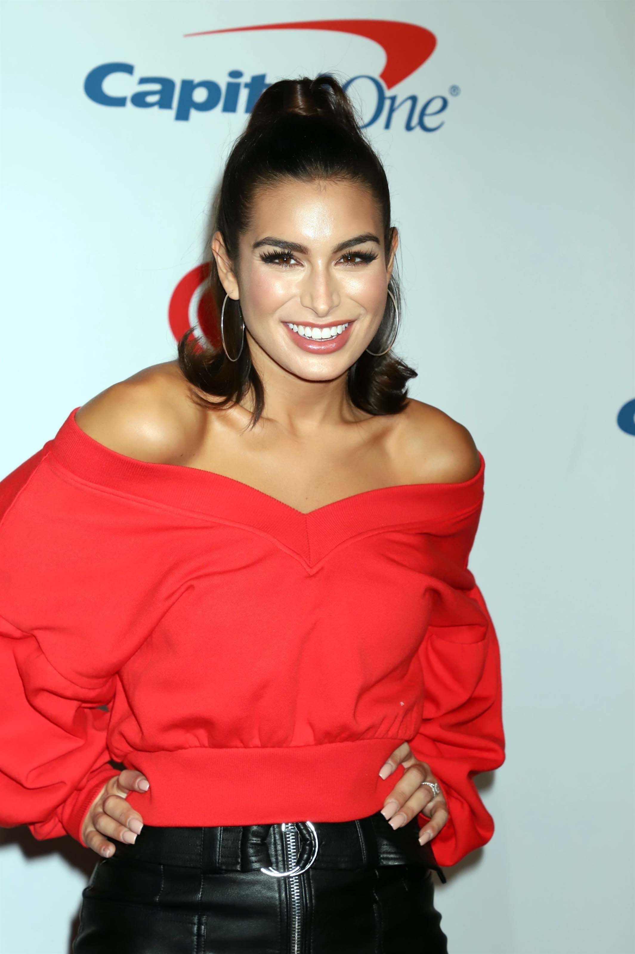 Ashley Iaconetti attends iHeartRadio Music Festival