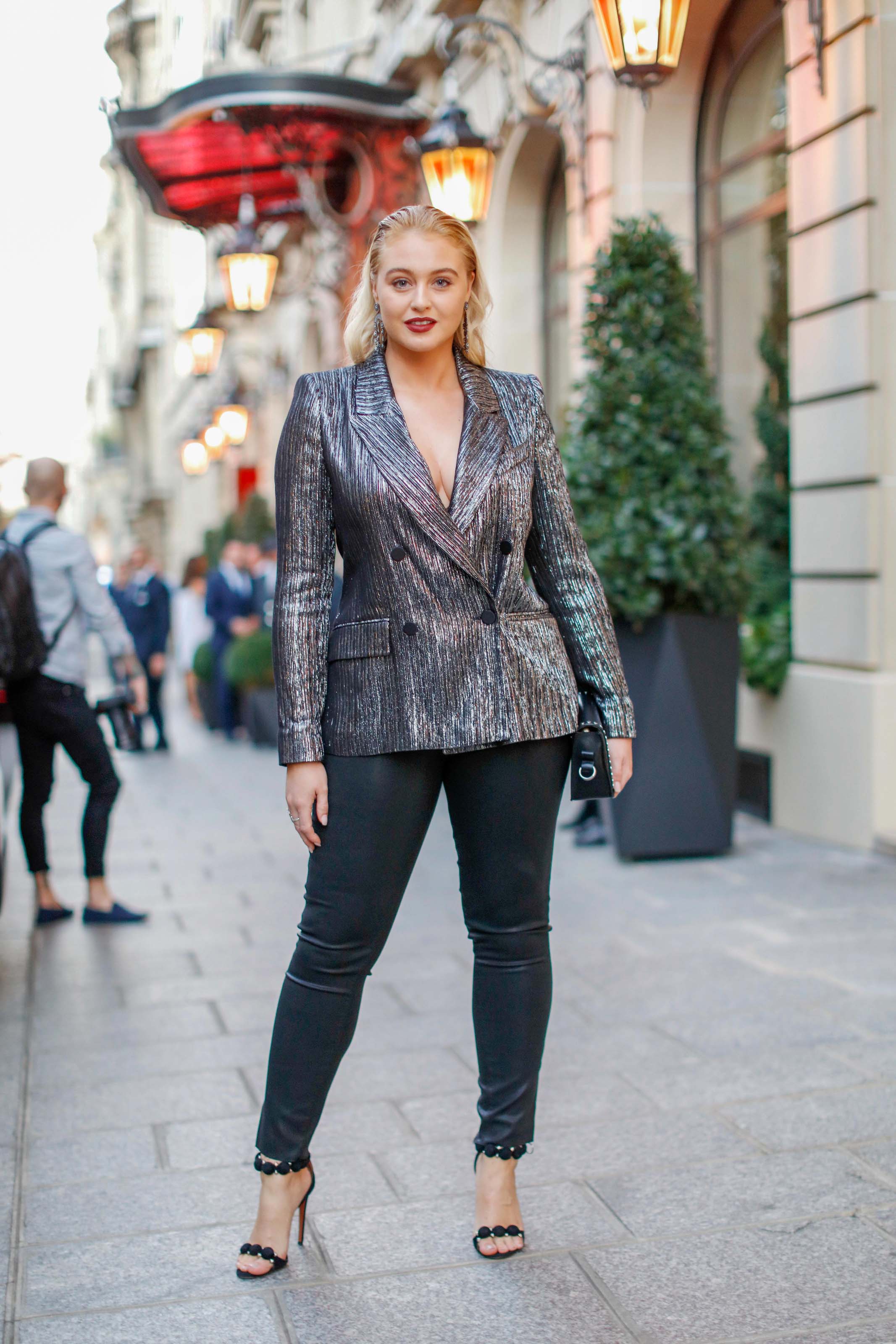 Iskra Lawrence out in Paris