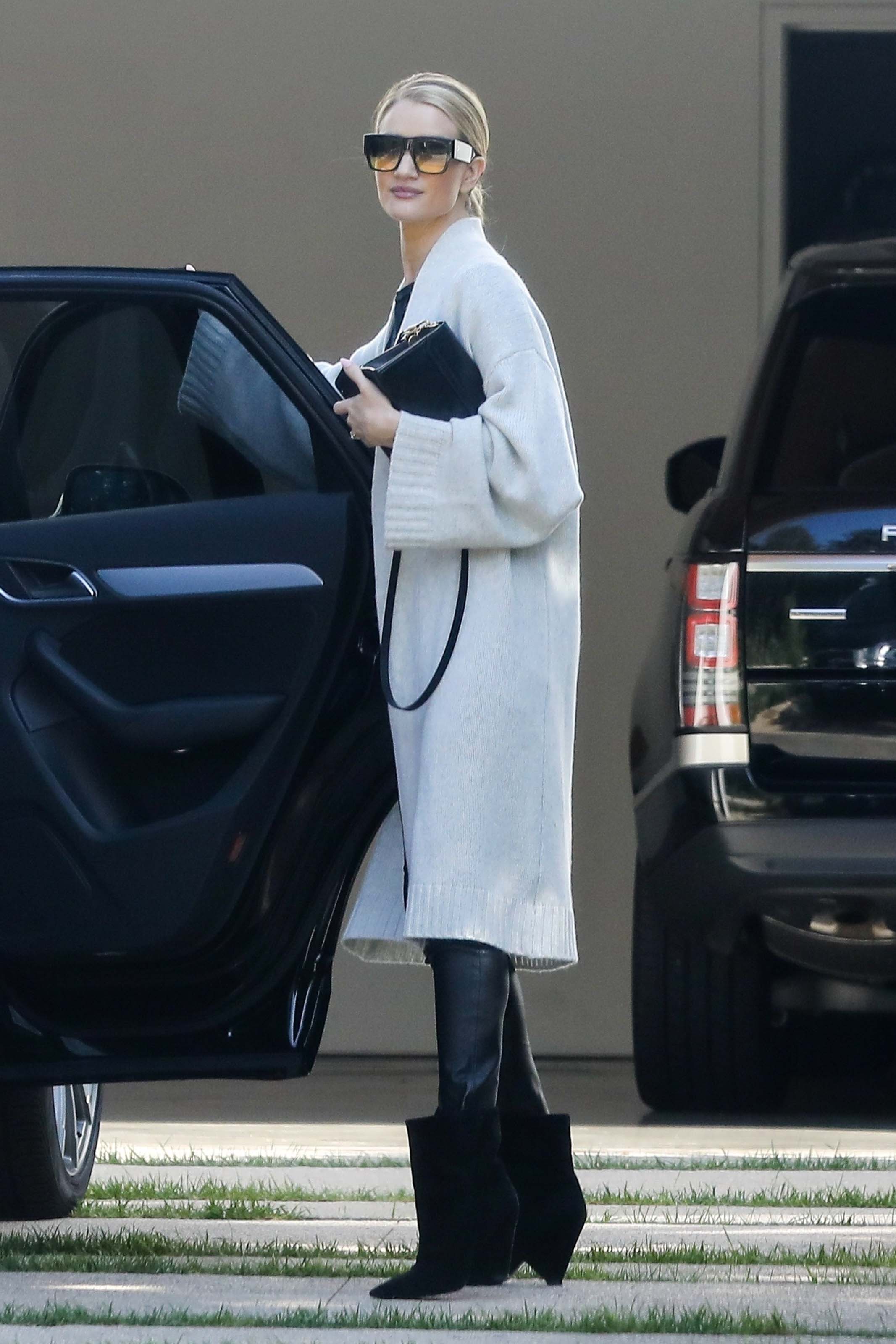 Rosie Huntington-Whiteley out in Beverly Hills