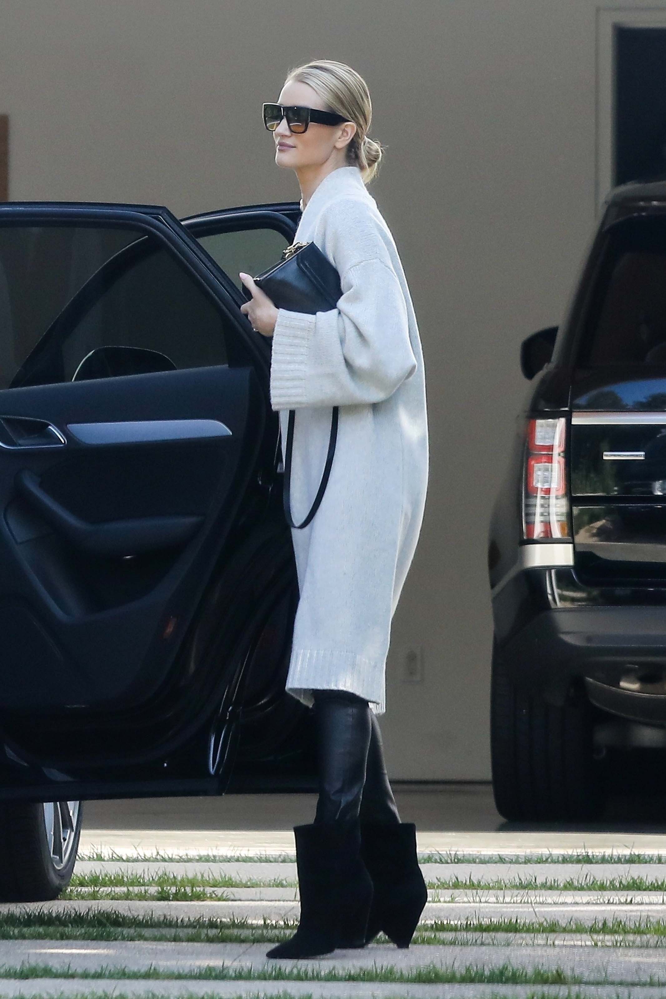 Rosie Huntington-Whiteley out in Beverly Hills