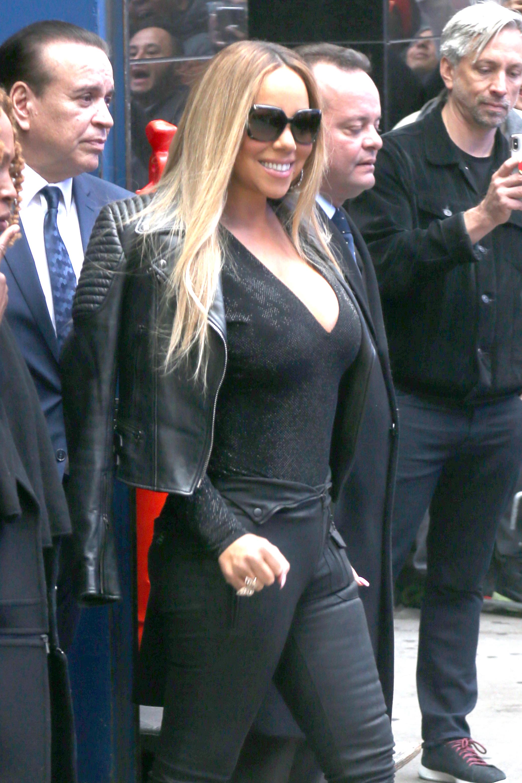 Mariah Carey leaves the Good Morning America show after promoting her new ablum