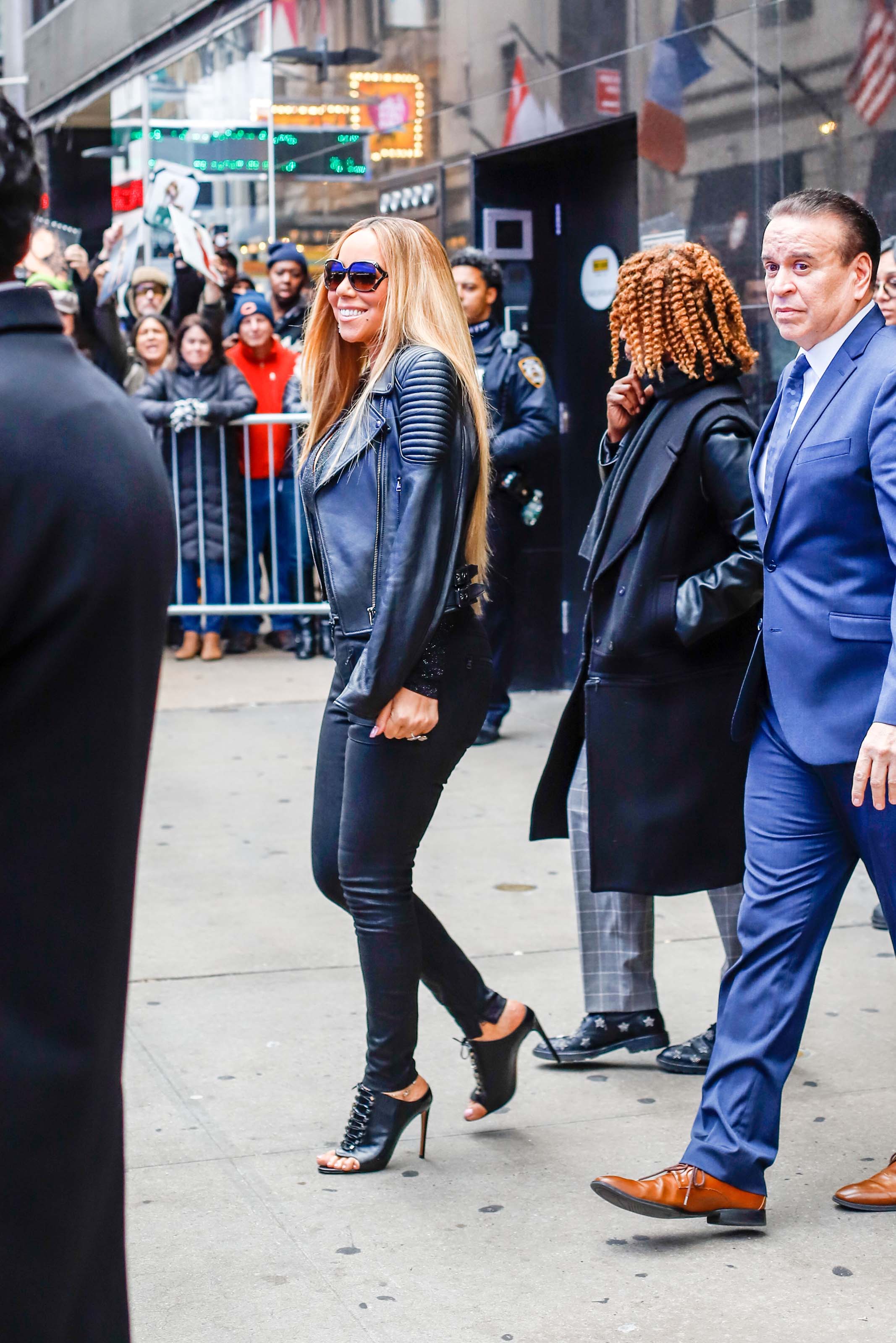 Mariah Carey leaves the Good Morning America show after promoting her new ablum