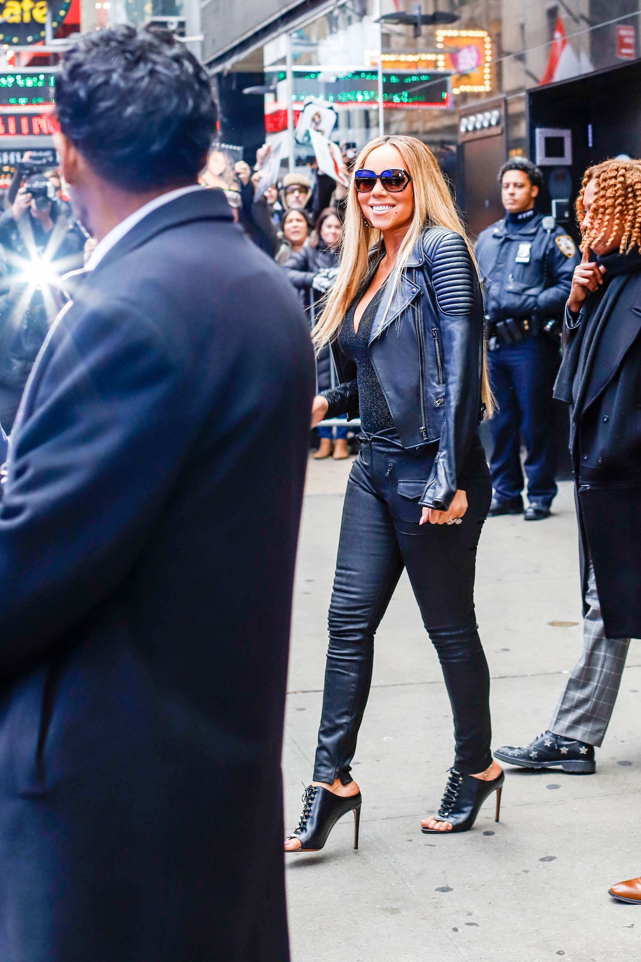 Mariah Carey leaves the Good Morning America show after promoting her new ablum