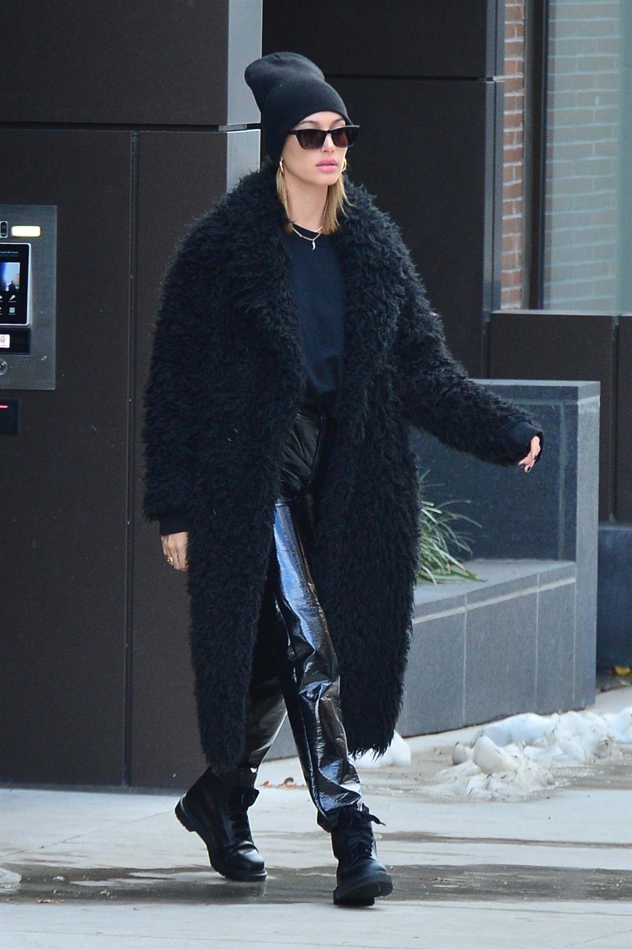 Hailey Baldwin out in NYC