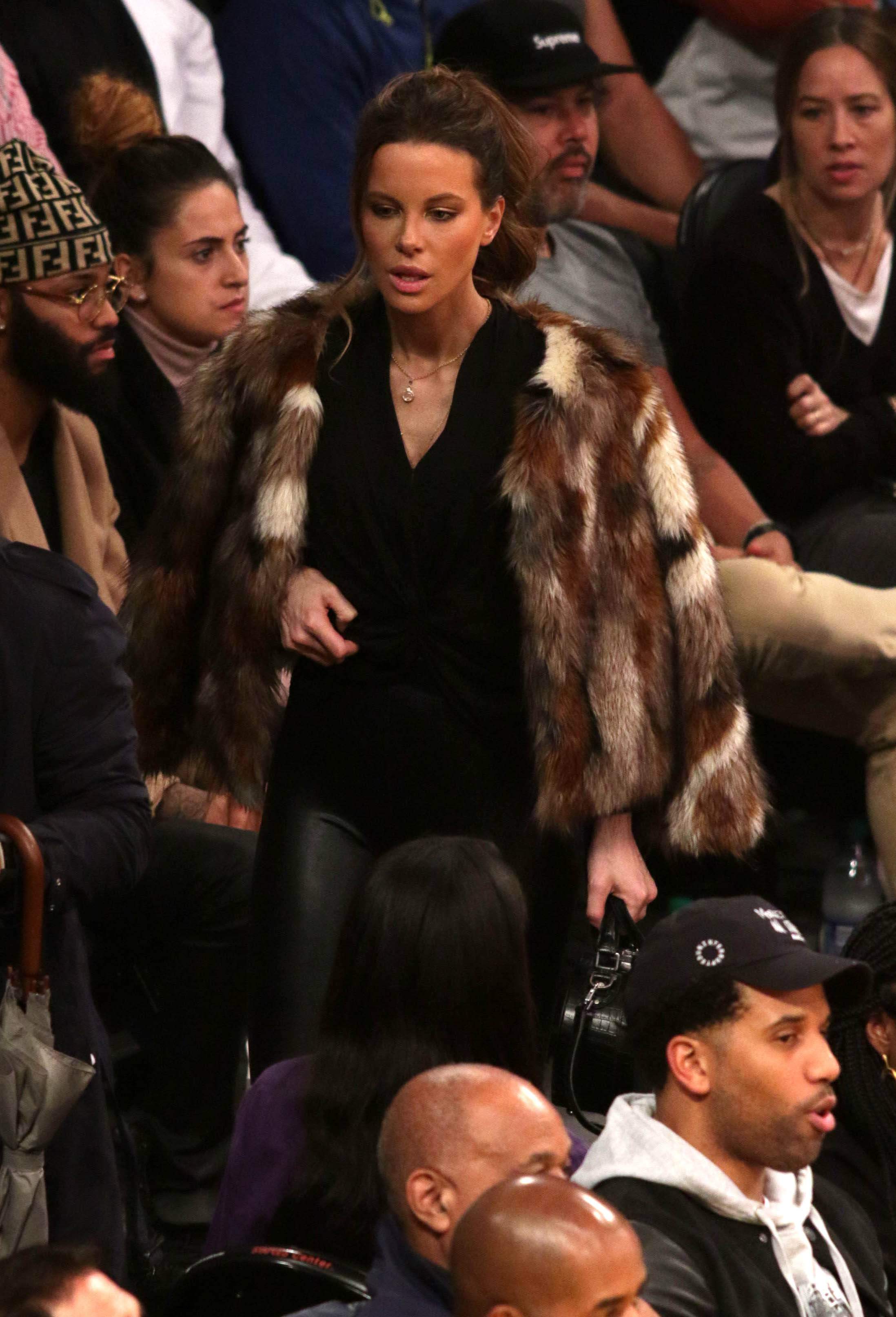 Kate Beckinsale watches the game the Los Angeles Lakers and Indiana Pacers
